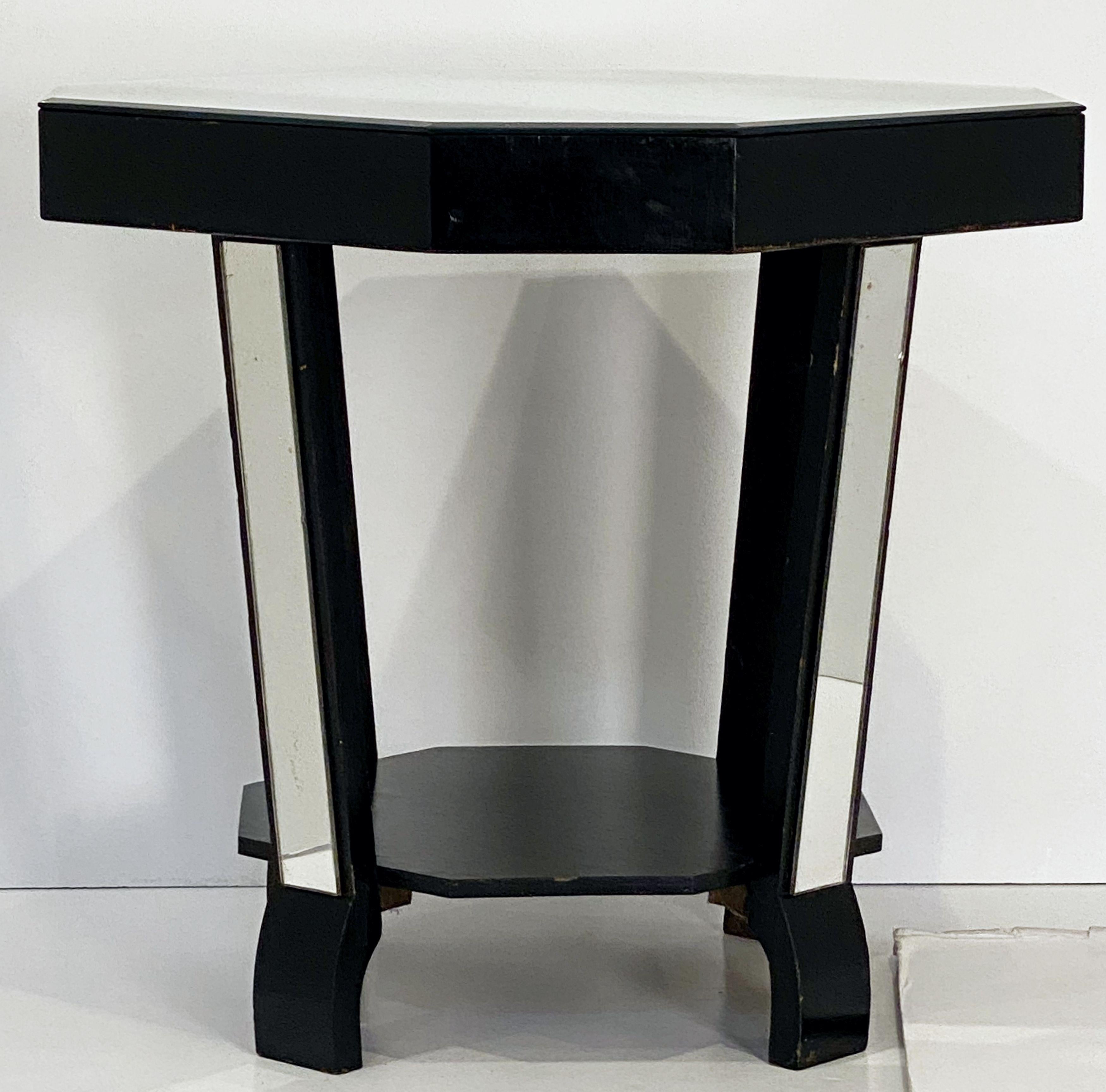 Art Deco Occasional or Side Table with Mirrored Top from England For Sale 4