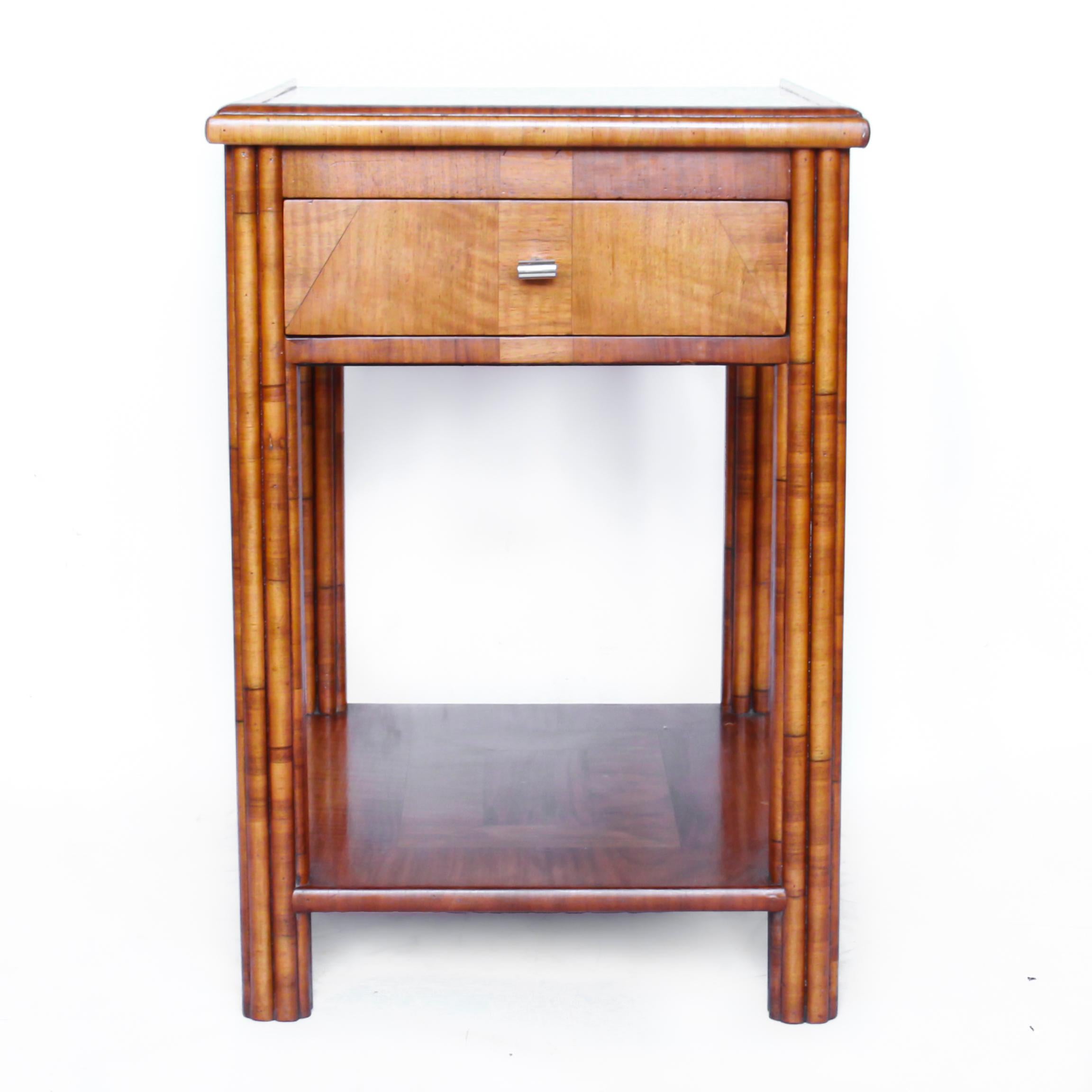 An Art Deco occasional table in walnut with veneered, reeded legs. Integral drawer and sliding tray. Original metal handle.

Dimensions: H 66cm, W 62cm, D 46cm

Origin: English

Date: circa 1930

Item no: 070120.
 