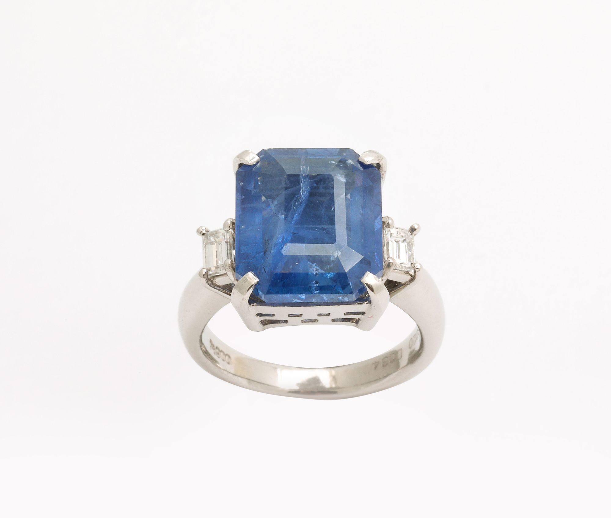 Art Deco Octagonal 10 ct Ceylon Sapphire Engagement Ring with Diamond Baguettes For Sale 6