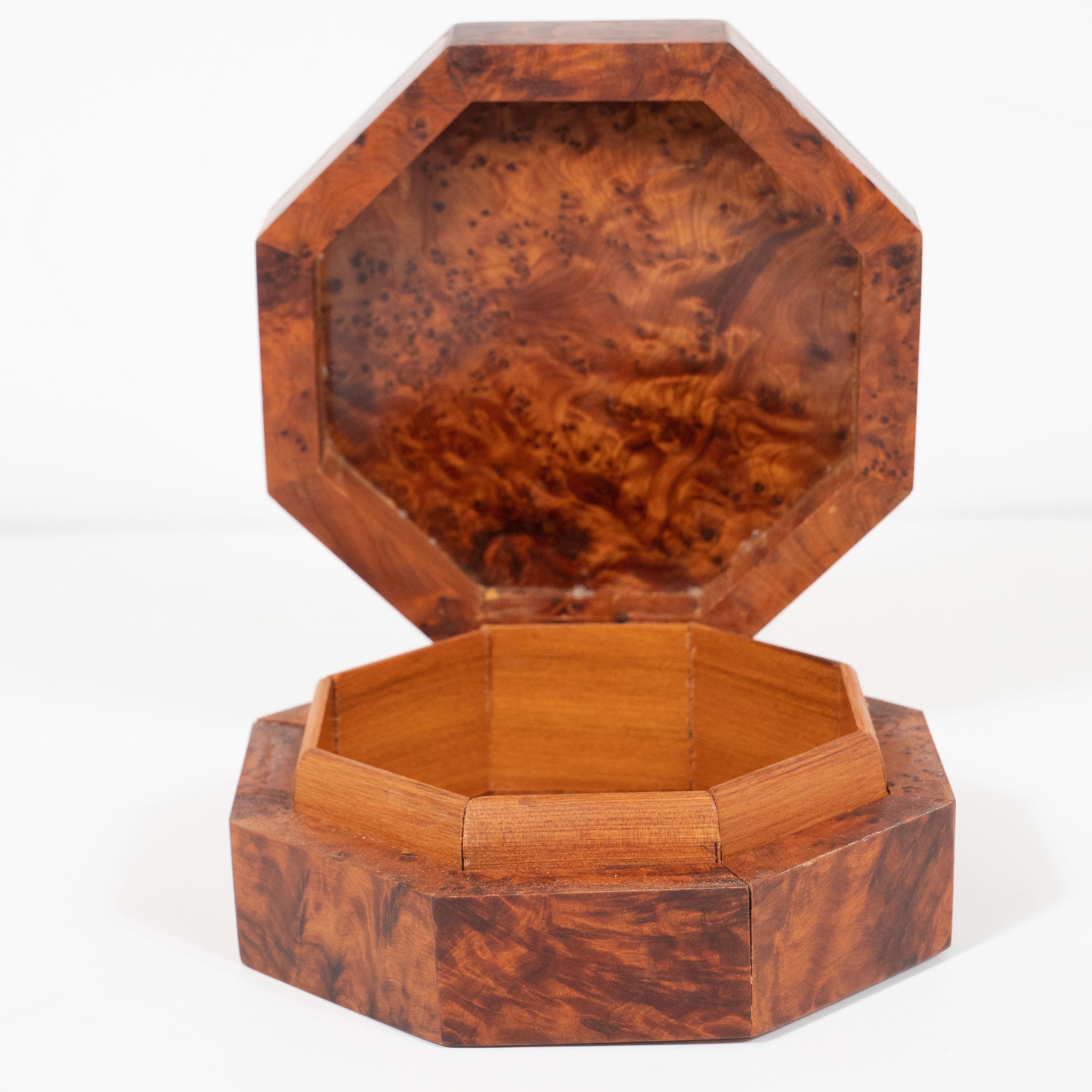 Art Deco Octagonal Burled Carpathian Elm Decorative Box In Excellent Condition In New York, NY