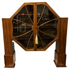 Art Deco Octagonal Display Cabinet/vitrine