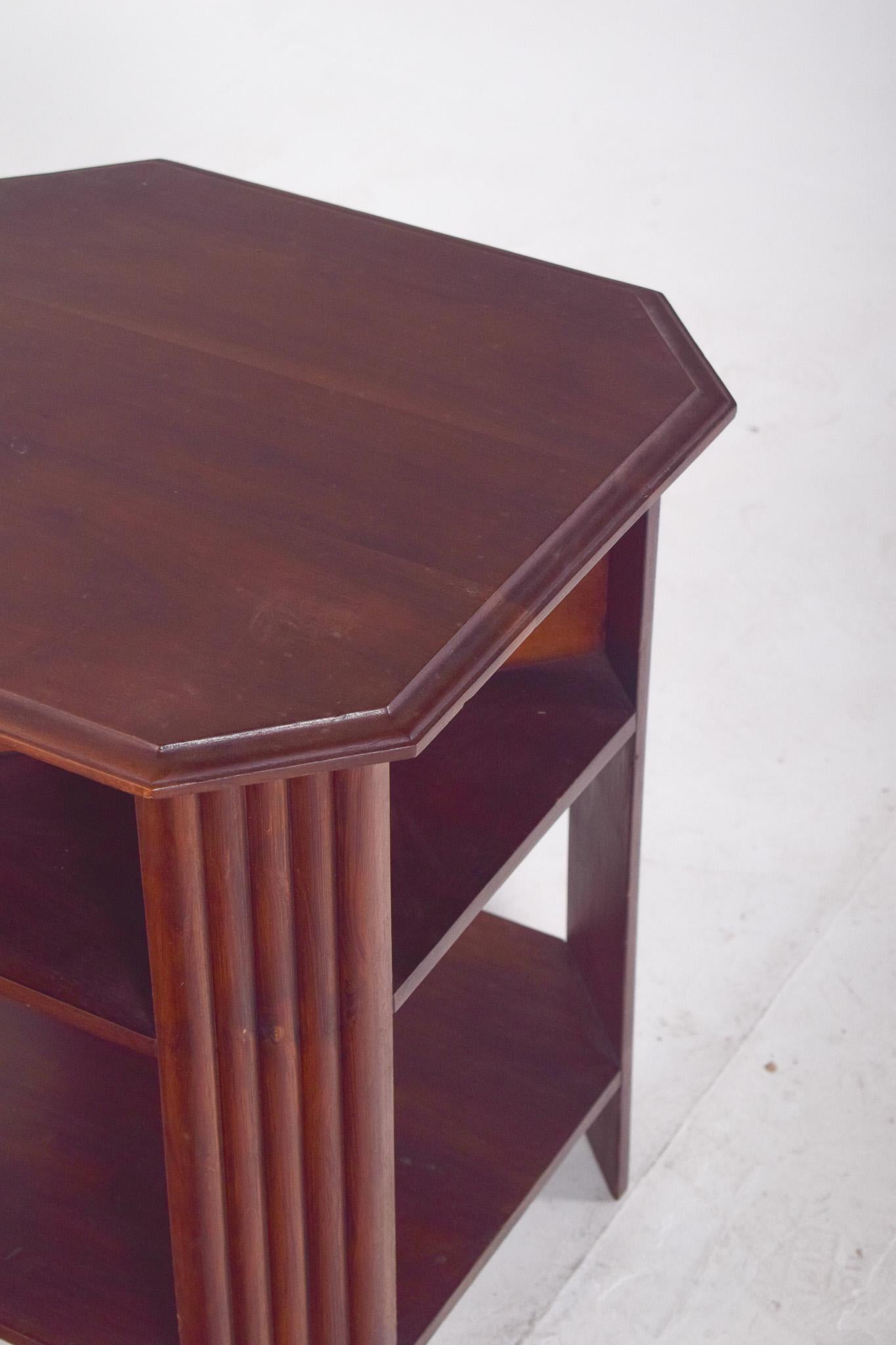 Art Deco Octagonal Side Table in Wood In Good Condition For Sale In Lisboa, Lisboa