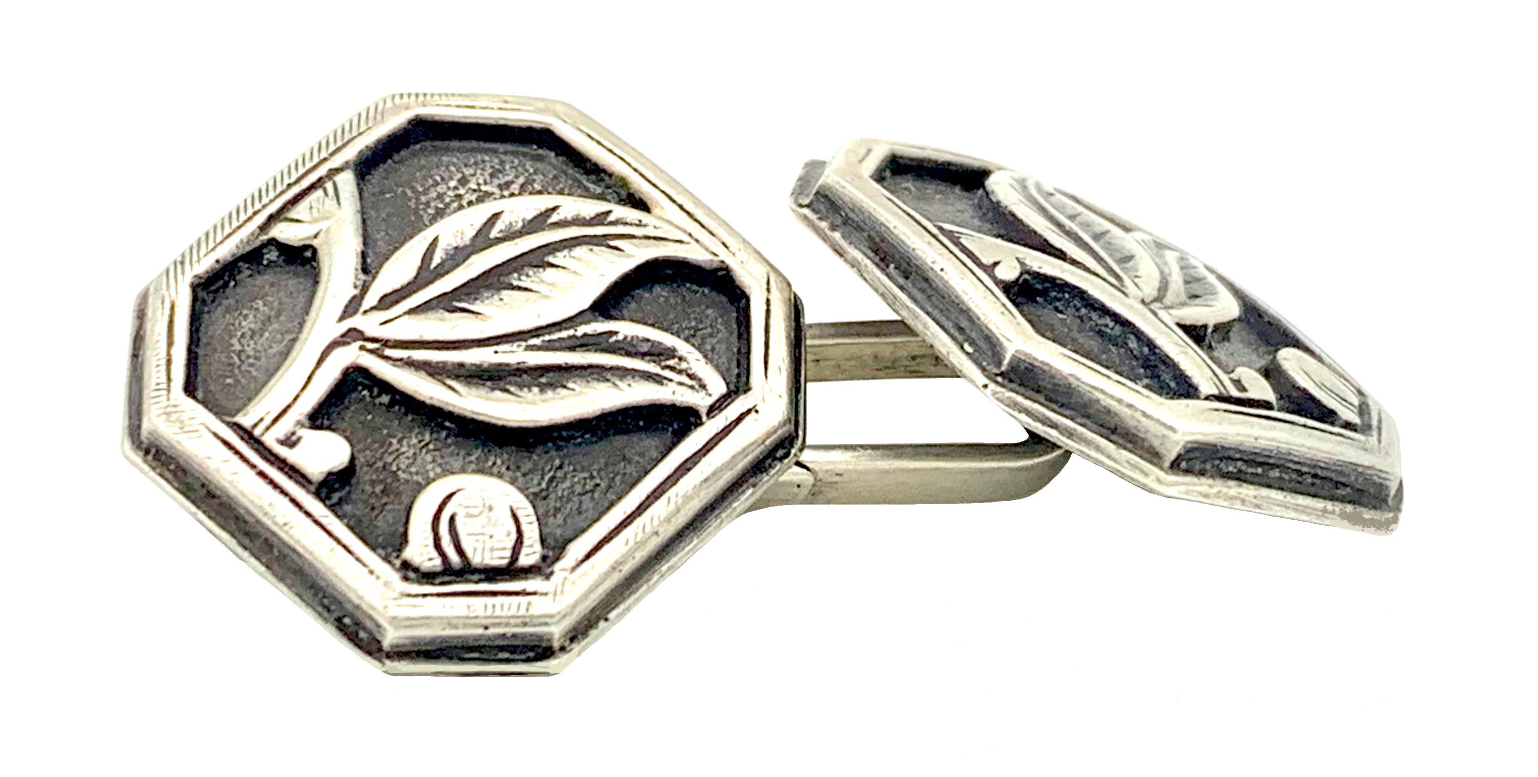 Art Deco Octagonal Silver Cufflinks Leaves In Good Condition For Sale In Munich, Bavaria