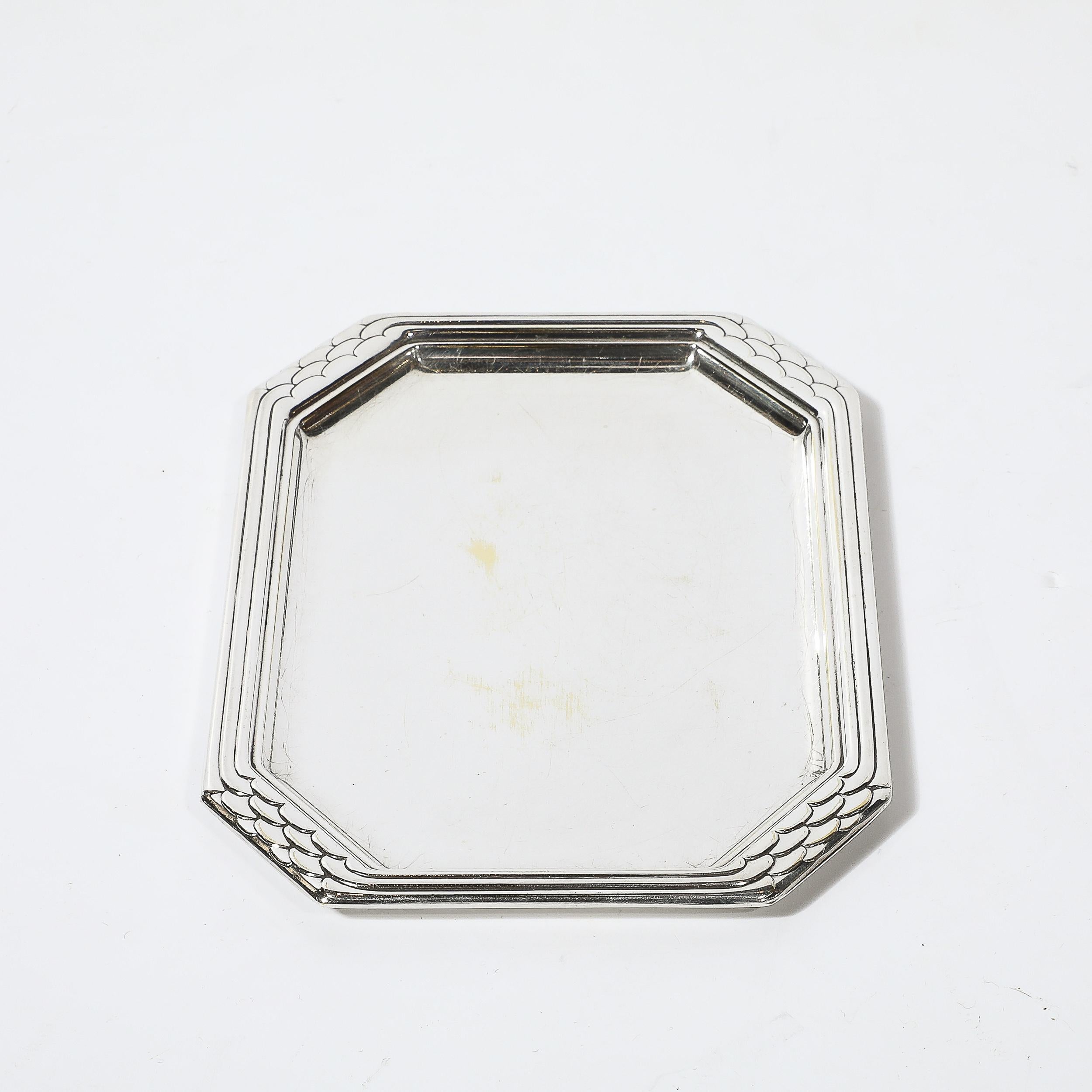 Bandeja Art Decó octogonal plateada con detalles incrustados Chapado en plata en venta