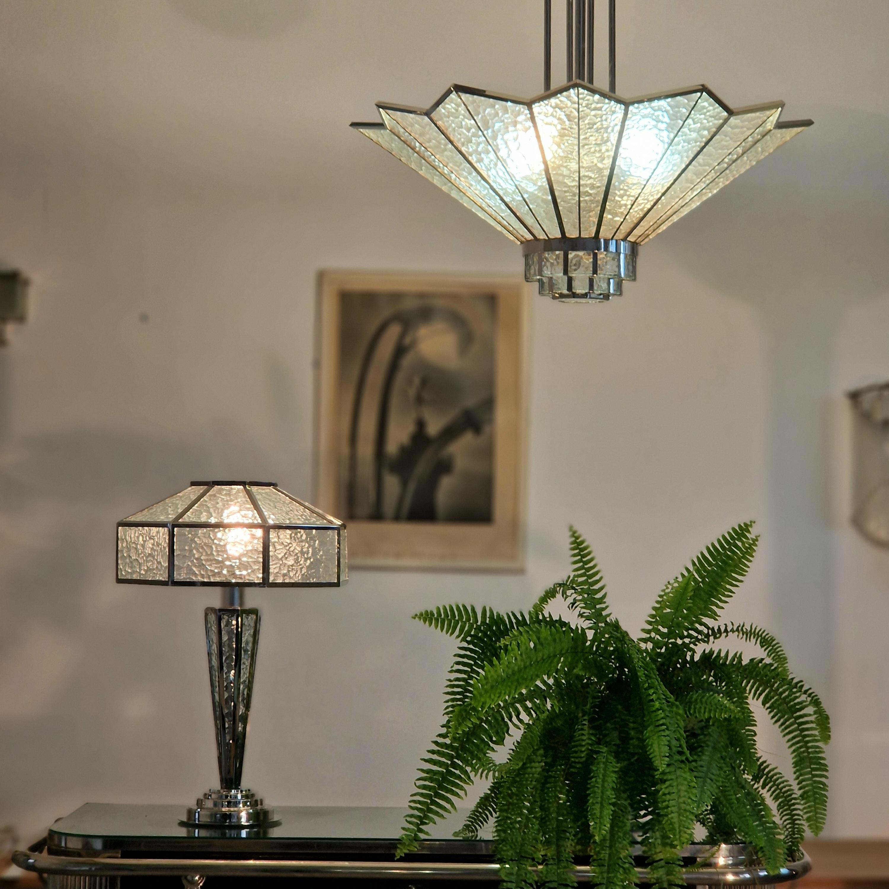 Art Déco Art Deco Octogonal  Lampada con finitura nichel e vetro monumentale in vendita