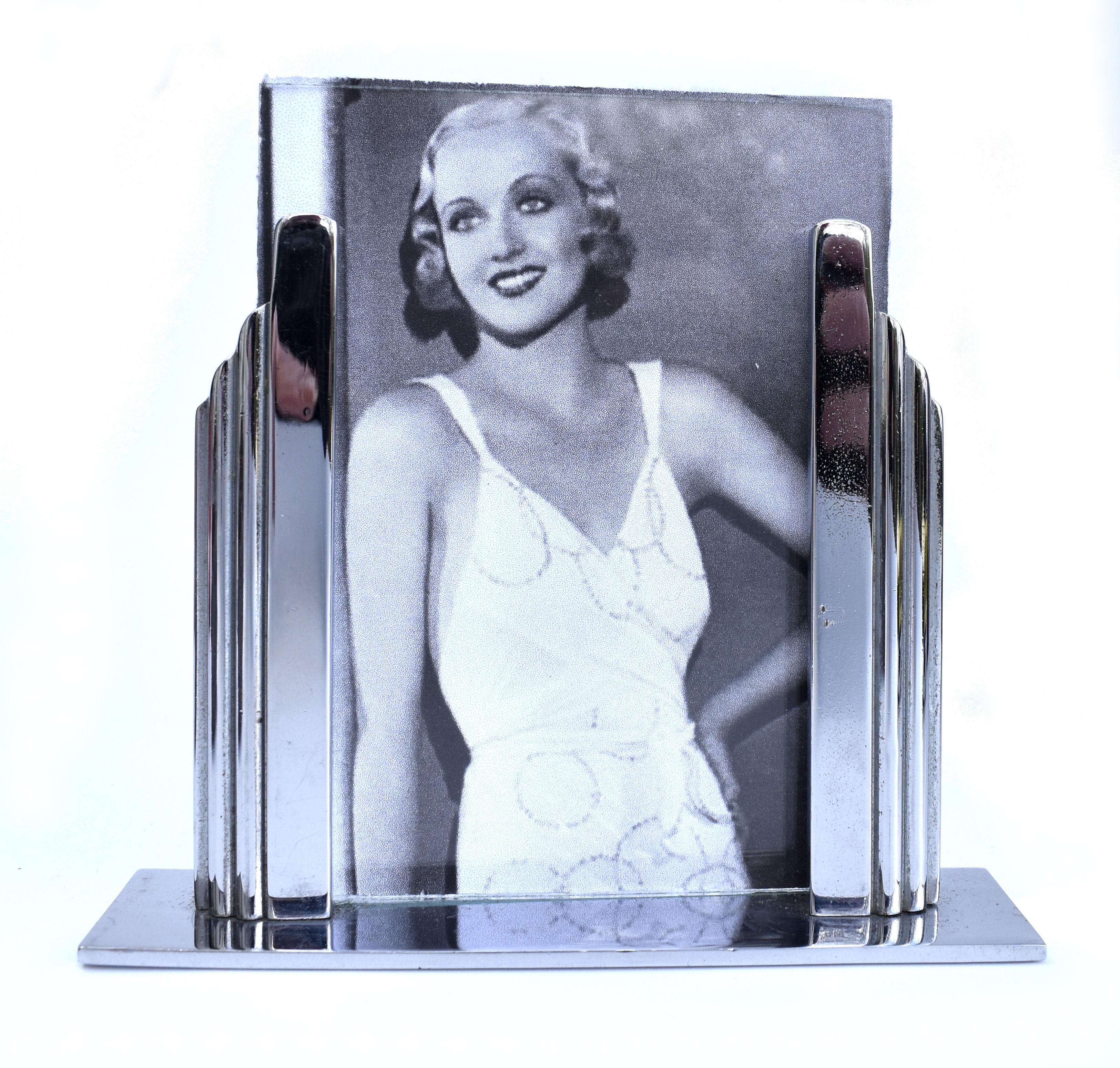 Art Deco Odeon Chrome Free Standing Picture Frame, circa 1930 For Sale 1