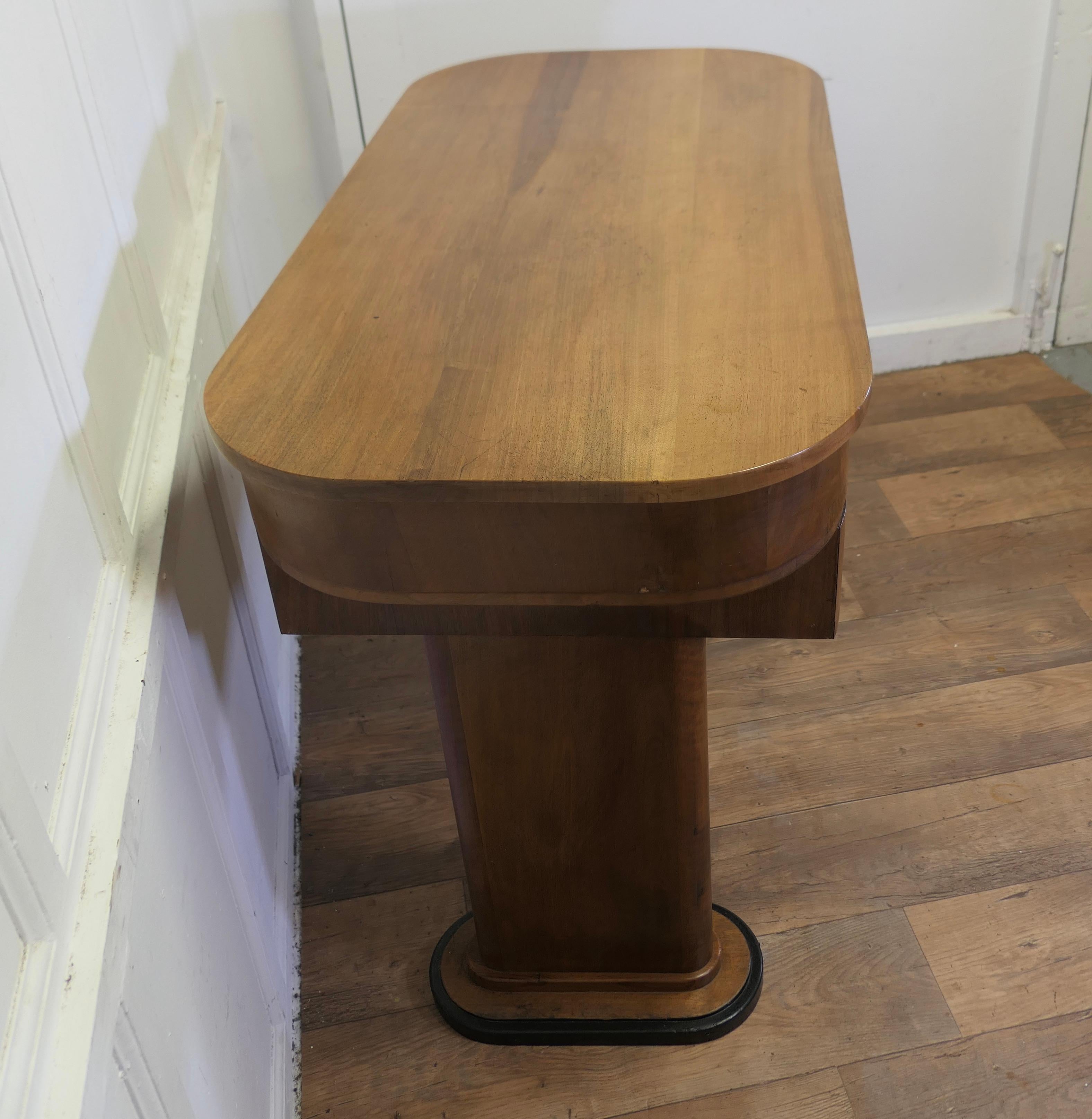Art Deco Odeon Style Console, Side Table or Greeter in Walnut    For Sale 4