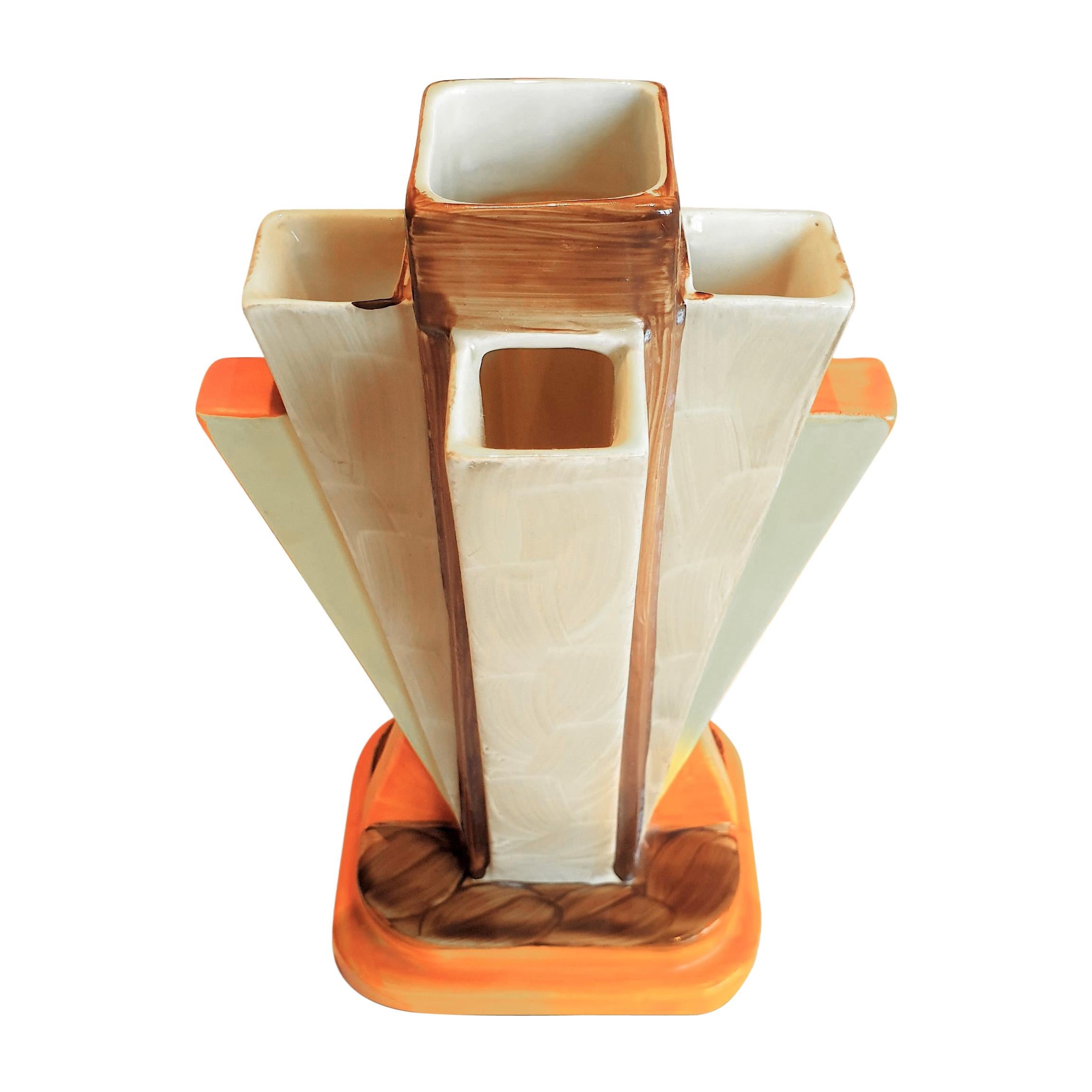 Art Deco Odeon Style Myott 'Moderne' Pyramid Fan Vase