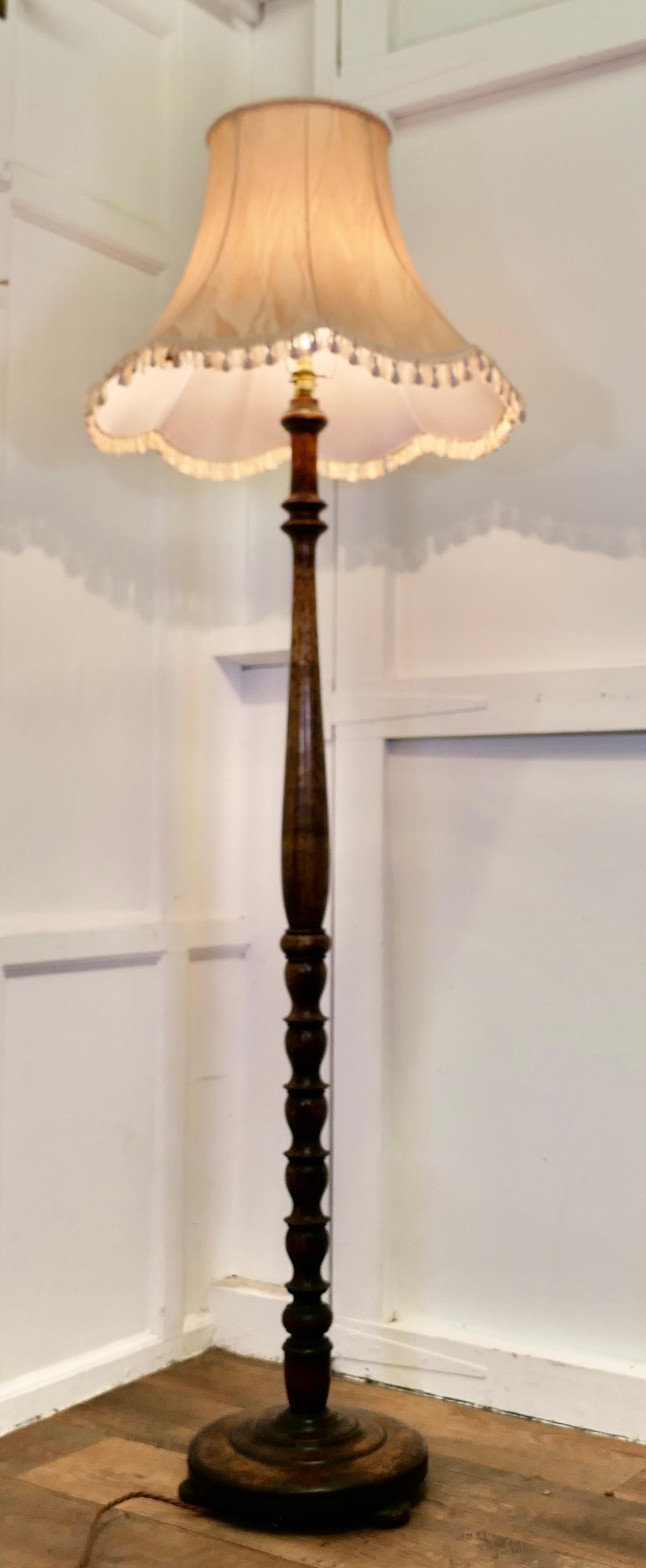 Early 20th Century Art Deco Odeon Style Turned Burr Walnut Standard or Floor Lamp   This is a very