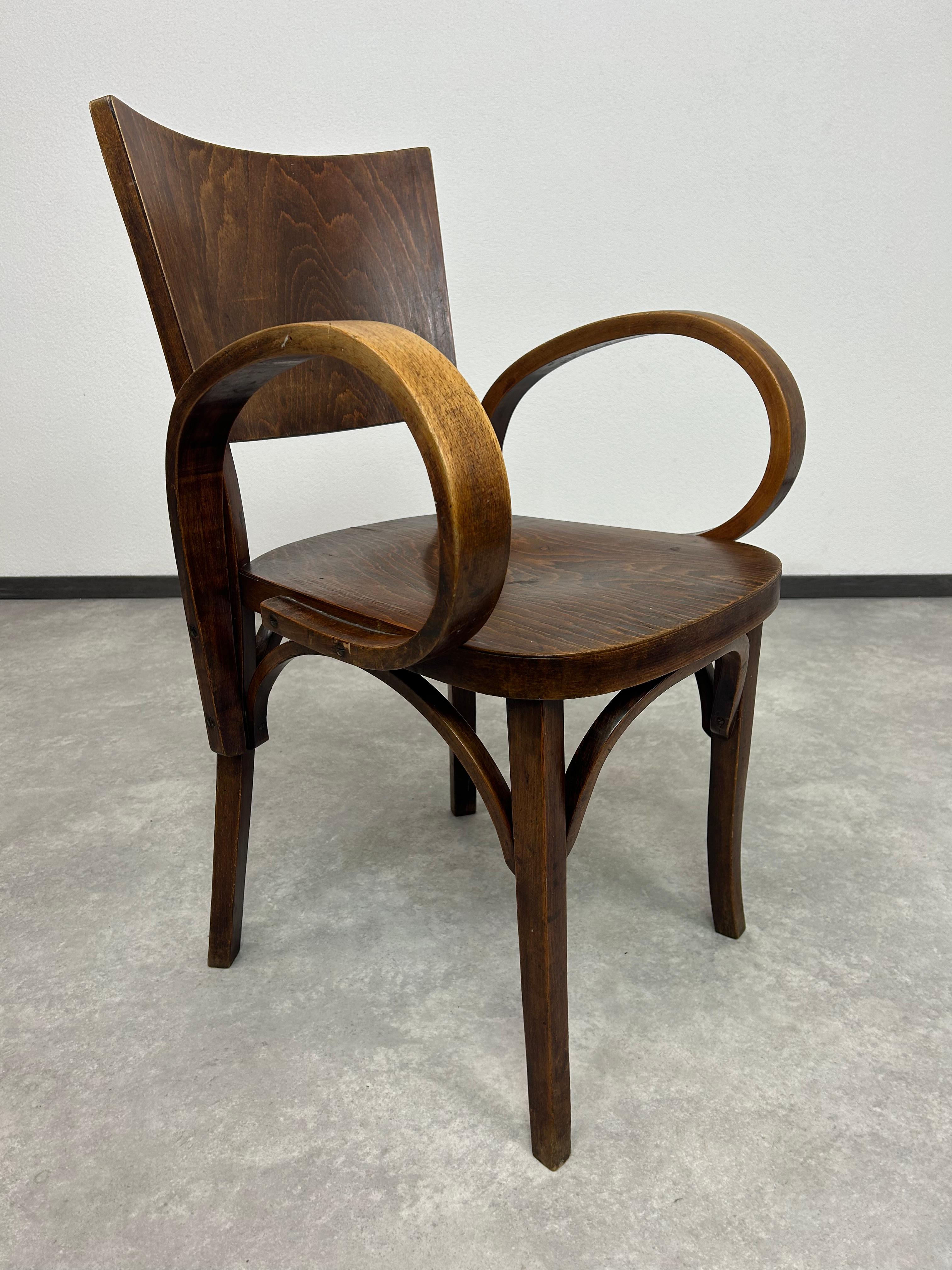 Art deco office chair by Thonet Mundus in very nice original condition with signs of use.
