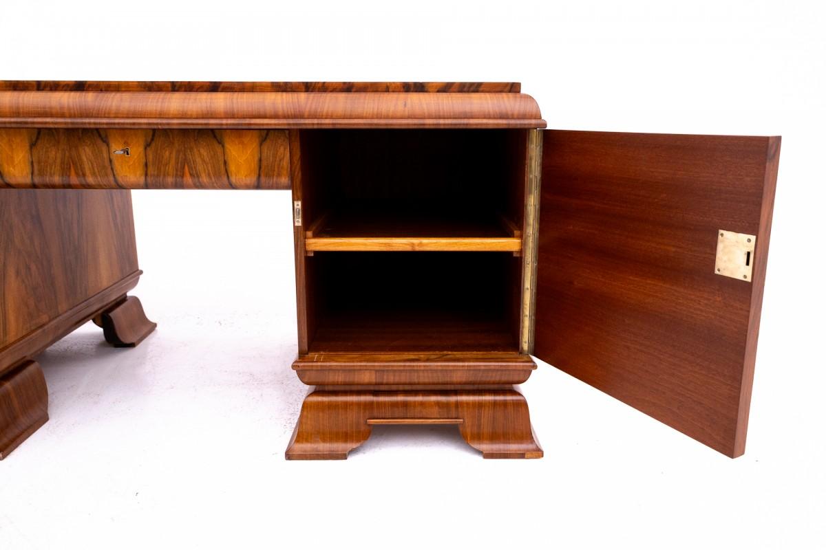Noyer Ensemble de bureau Art déco des années 1930, Pologne. Après la rénovation. en vente