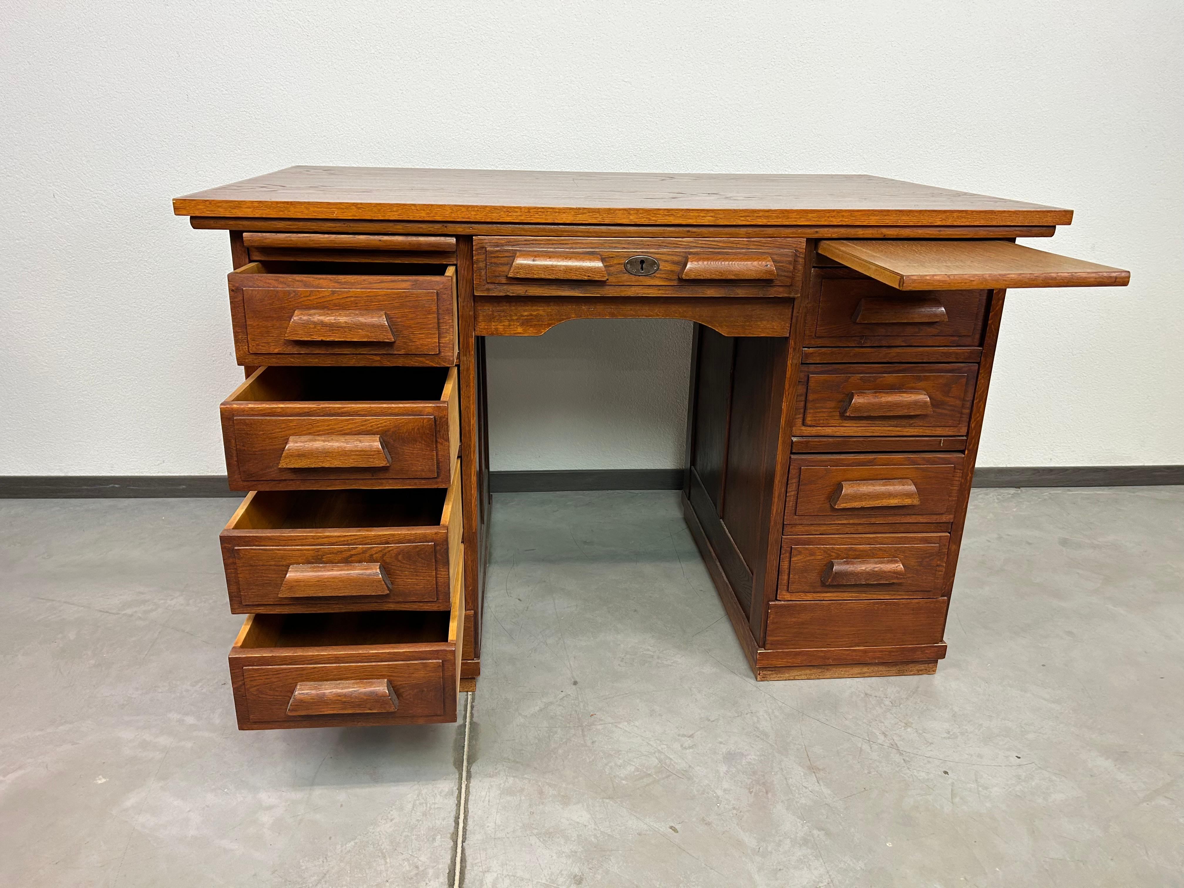 Art déco-Schreibtisch für das Büro (Holz) im Angebot