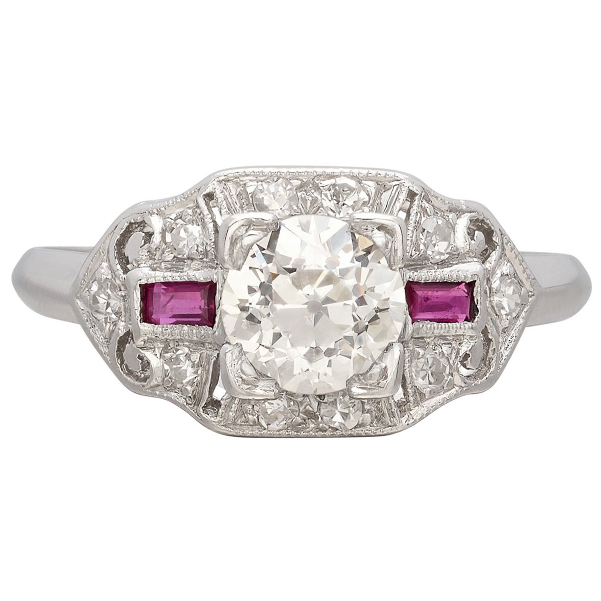Bague Art Déco en diamant et rubis de taille européenne ancienne