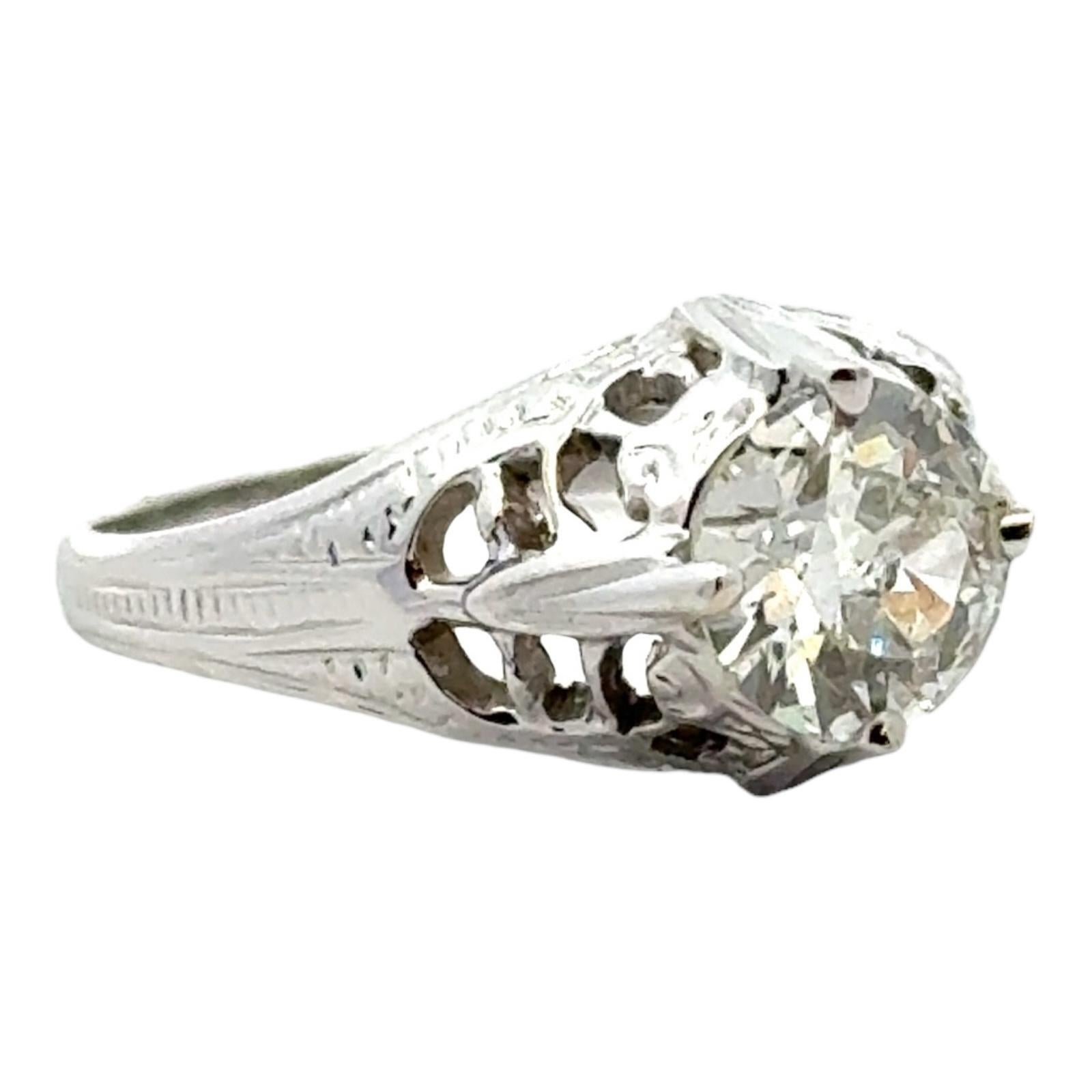 Women's Art Deco Old European Cut Diamond 18 Karat White Gold Engagement Ring