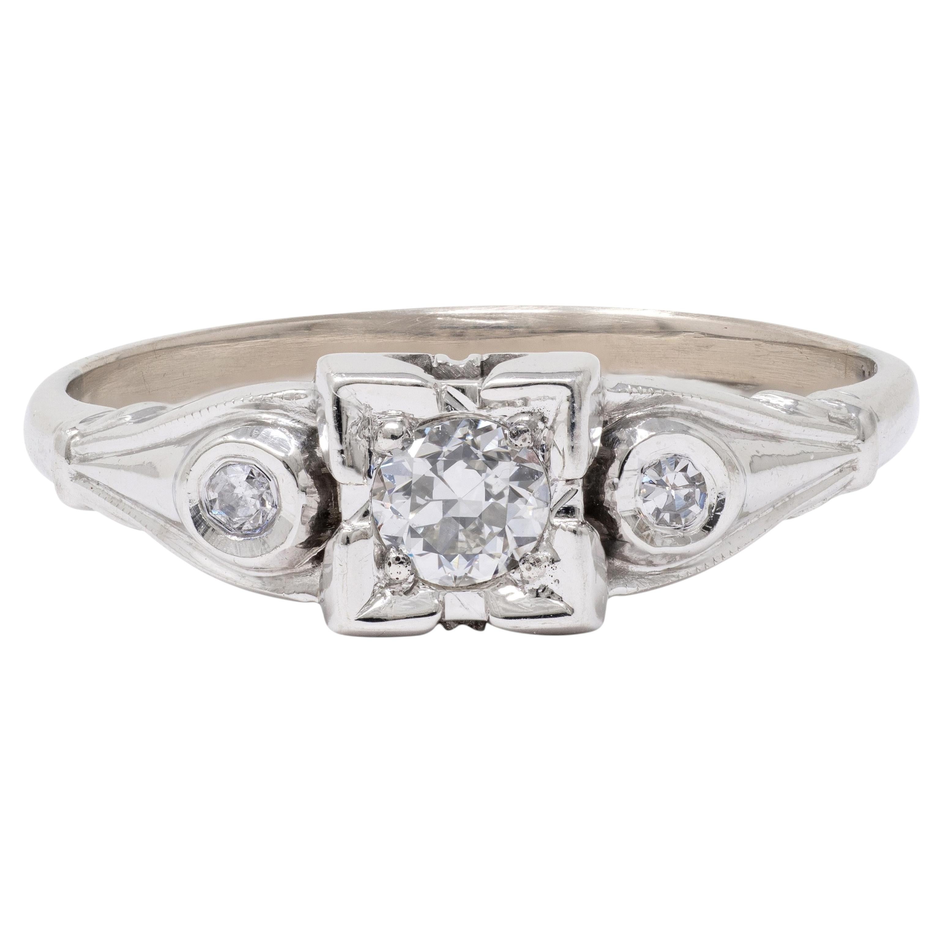 Art Deco Old European Cut Diamond 18 Karat White Gold Vintage Engagement Ring