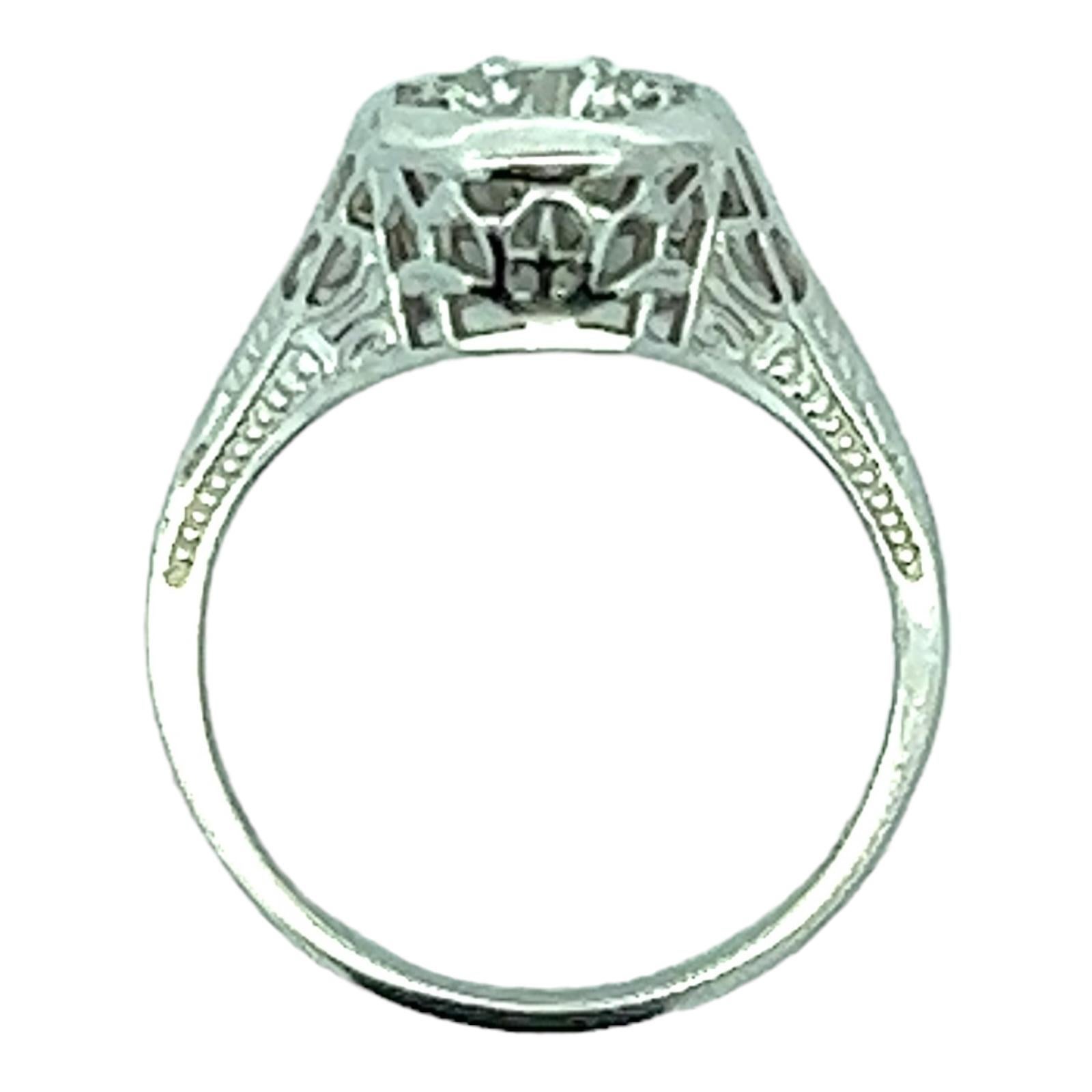 Solitaire de fiançailles Art Déco en filigrane avec diamant taille européenne ancienne 18 carats Excellent état - En vente à Boca Raton, FL