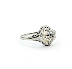 Anello in oro bianco 18k con diamante taglio Old European in stile Art Déco e filigrana