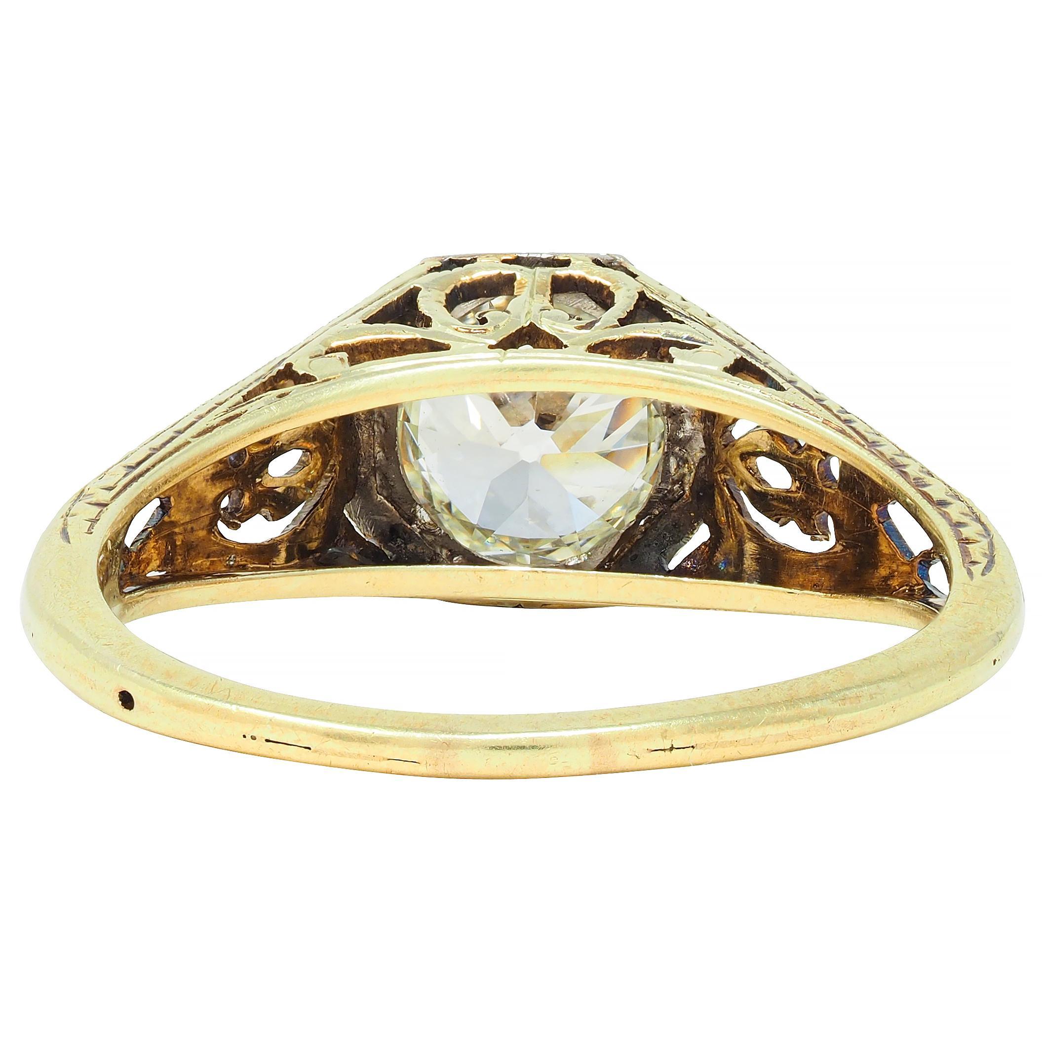 Antiker Art Deco Verlobungsring aus Platin und 14 Karat Gold mit Diamanten im alteuropäischen Schliff im Zustand „Hervorragend“ in Philadelphia, PA
