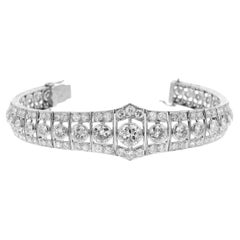 Bracelet en platine à diamants de taille européenne du milieu du siècle dernier