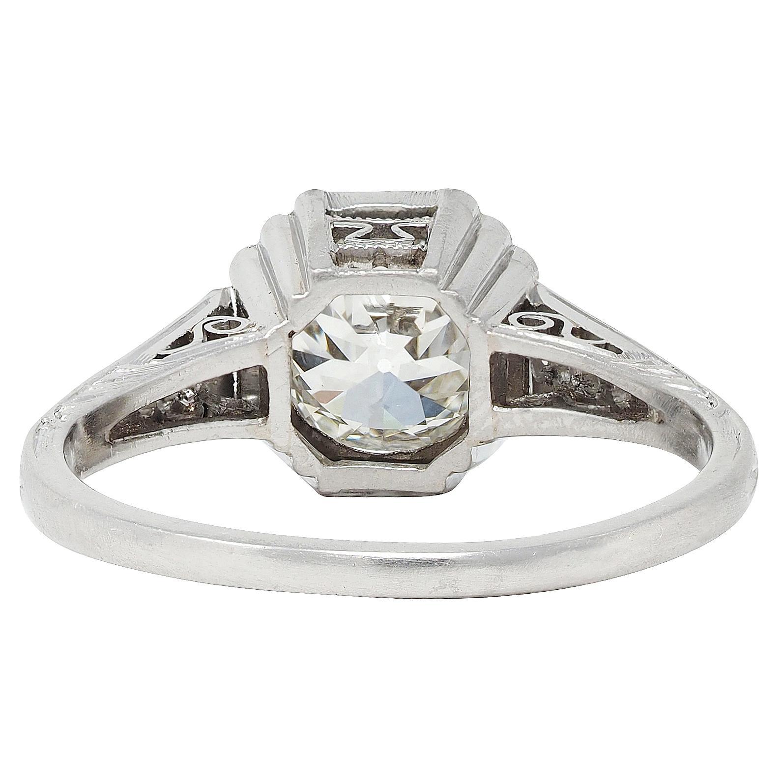 Art Deco Old European Cut Diamond Platinum Vintage Greek Key Verlobungsring im Zustand „Hervorragend“ in Philadelphia, PA