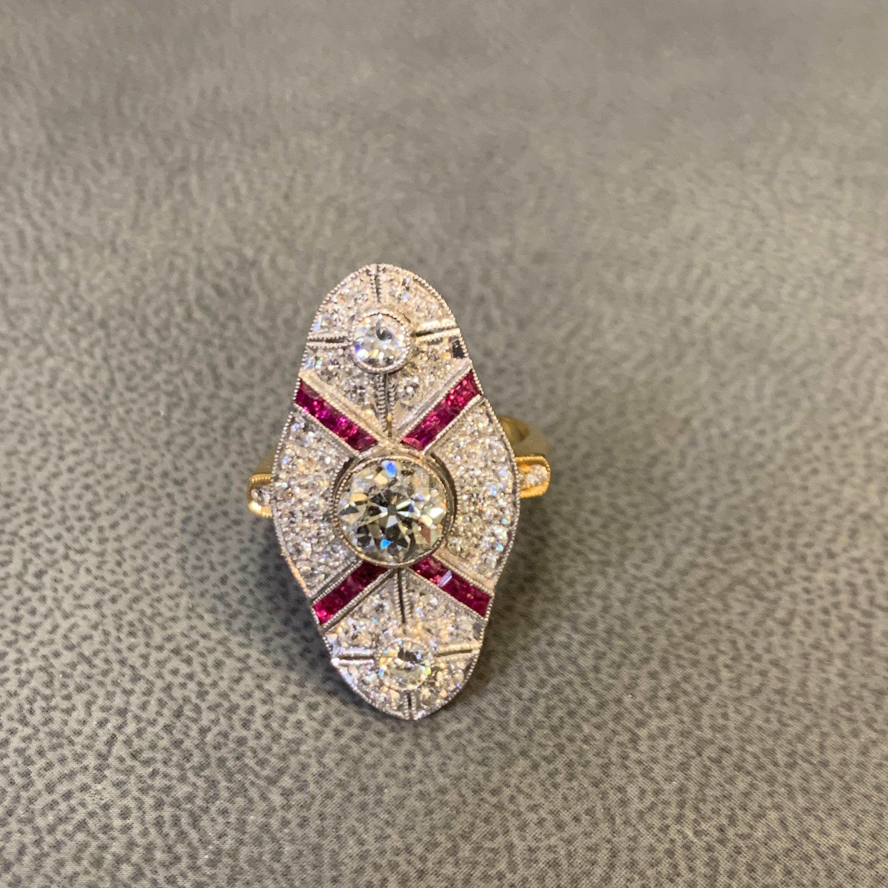 Anillo Art Déco Navette de Rubí y Diamante talla europea antigua en Excelente estado para la venta en New York, NY