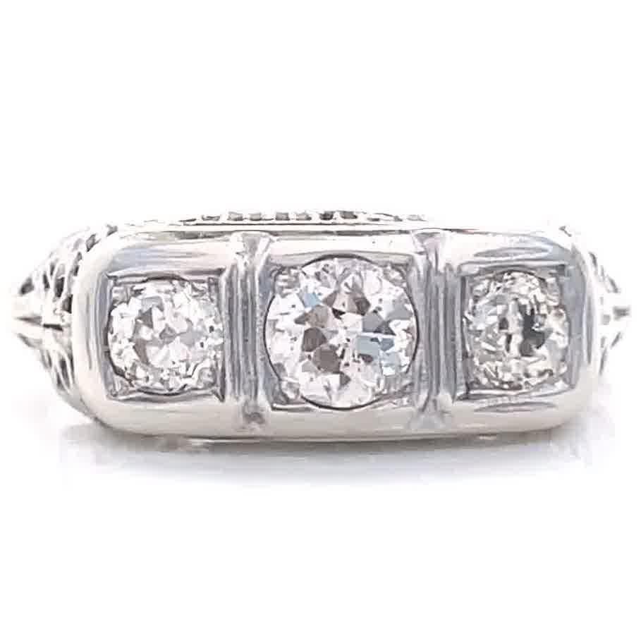 Art Deco Old European Cut Diamonds 14 Karat Gold Three-Stone Ring In Excellent Condition In Beverly Hills, CA