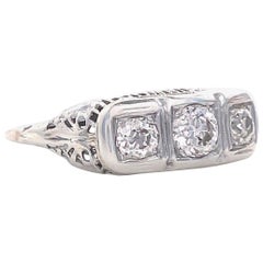 Art Deco Old European Cut Diamonds 14 Karat Gold Three-Stone Ring