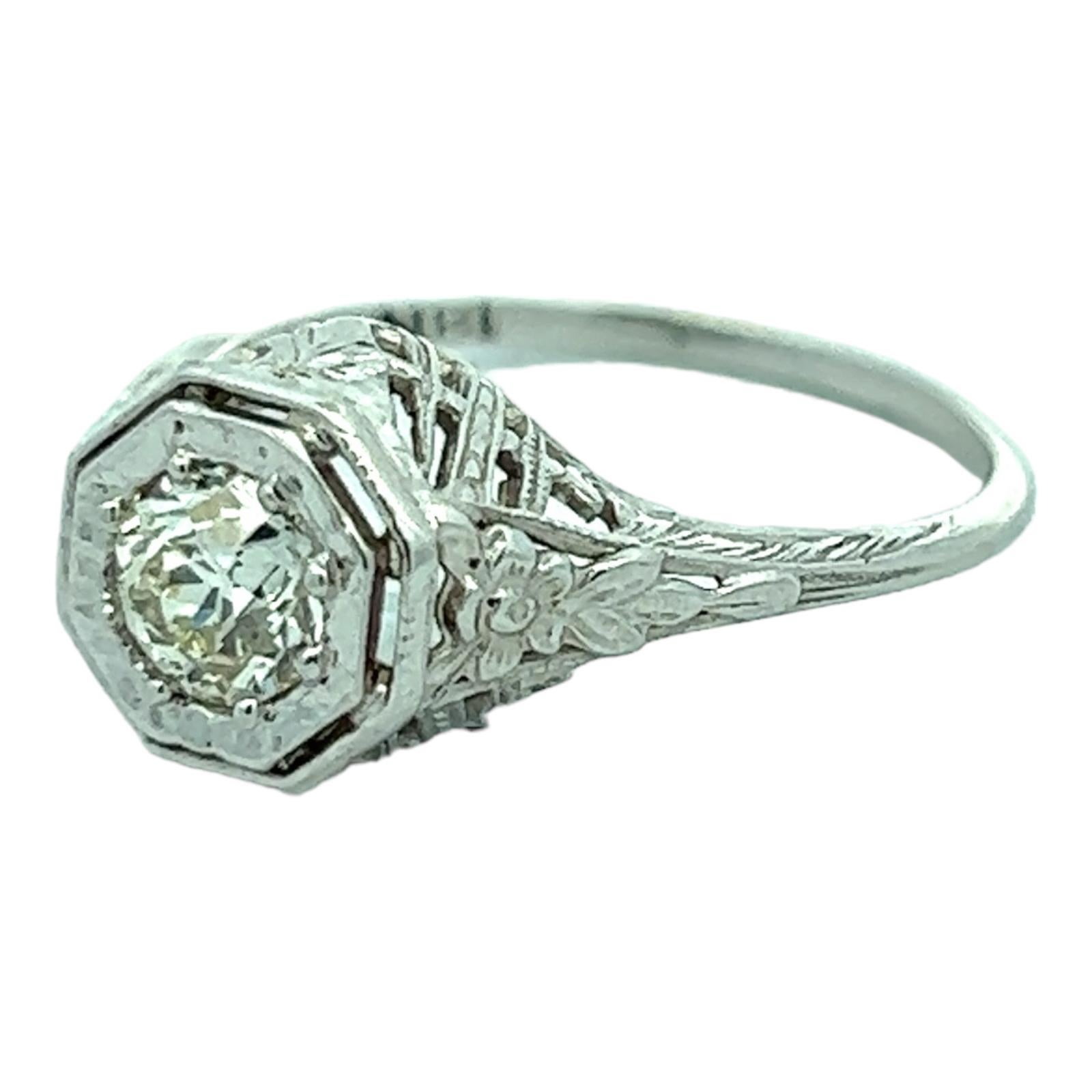 Women's Art Deco Old European Cut Filigree 18 Karat White Gold Solitaire Ring