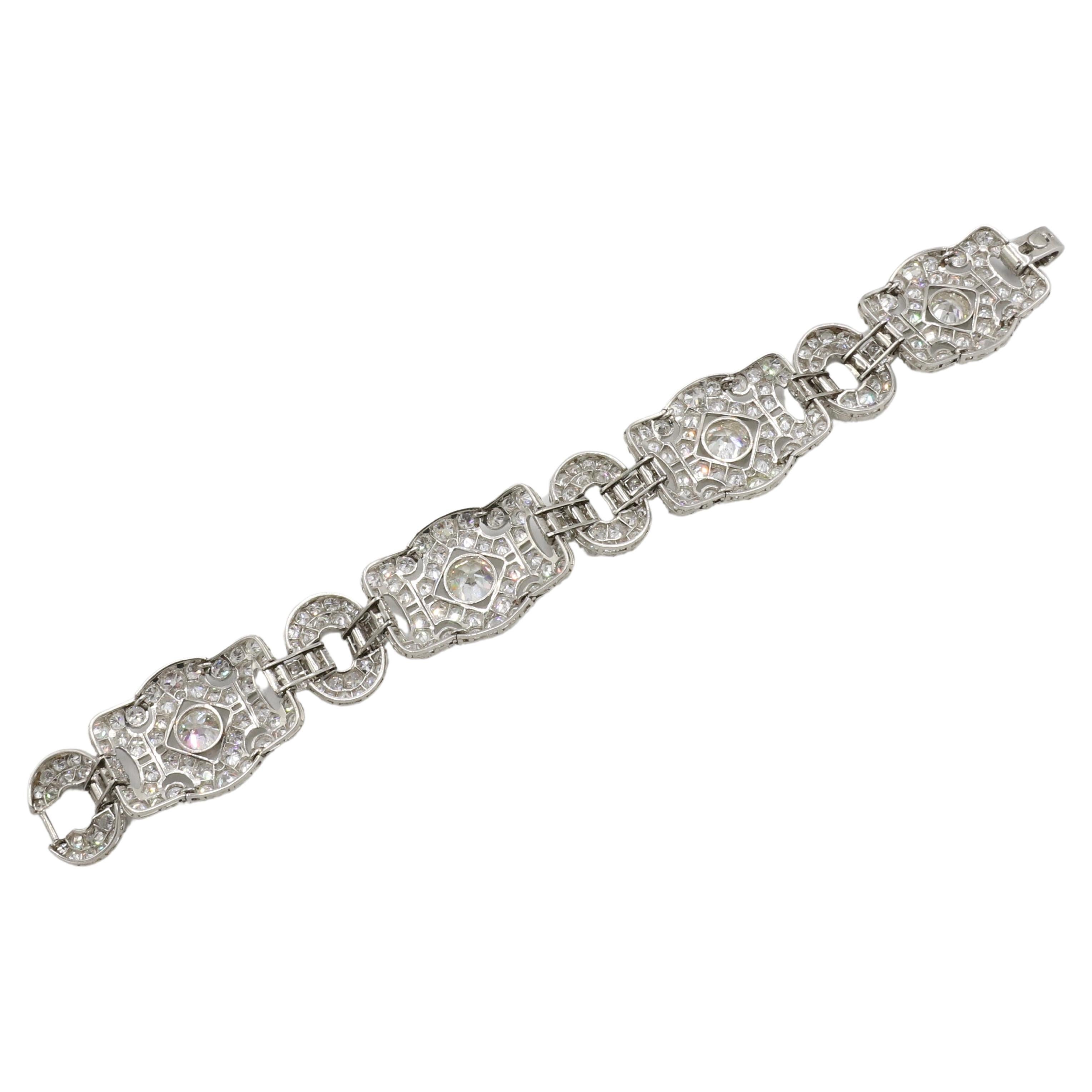 Art Deco Old European Cut Natural Thirty Carat Diamond Platinum Bracelet In Excellent Condition In  Baltimore, MD