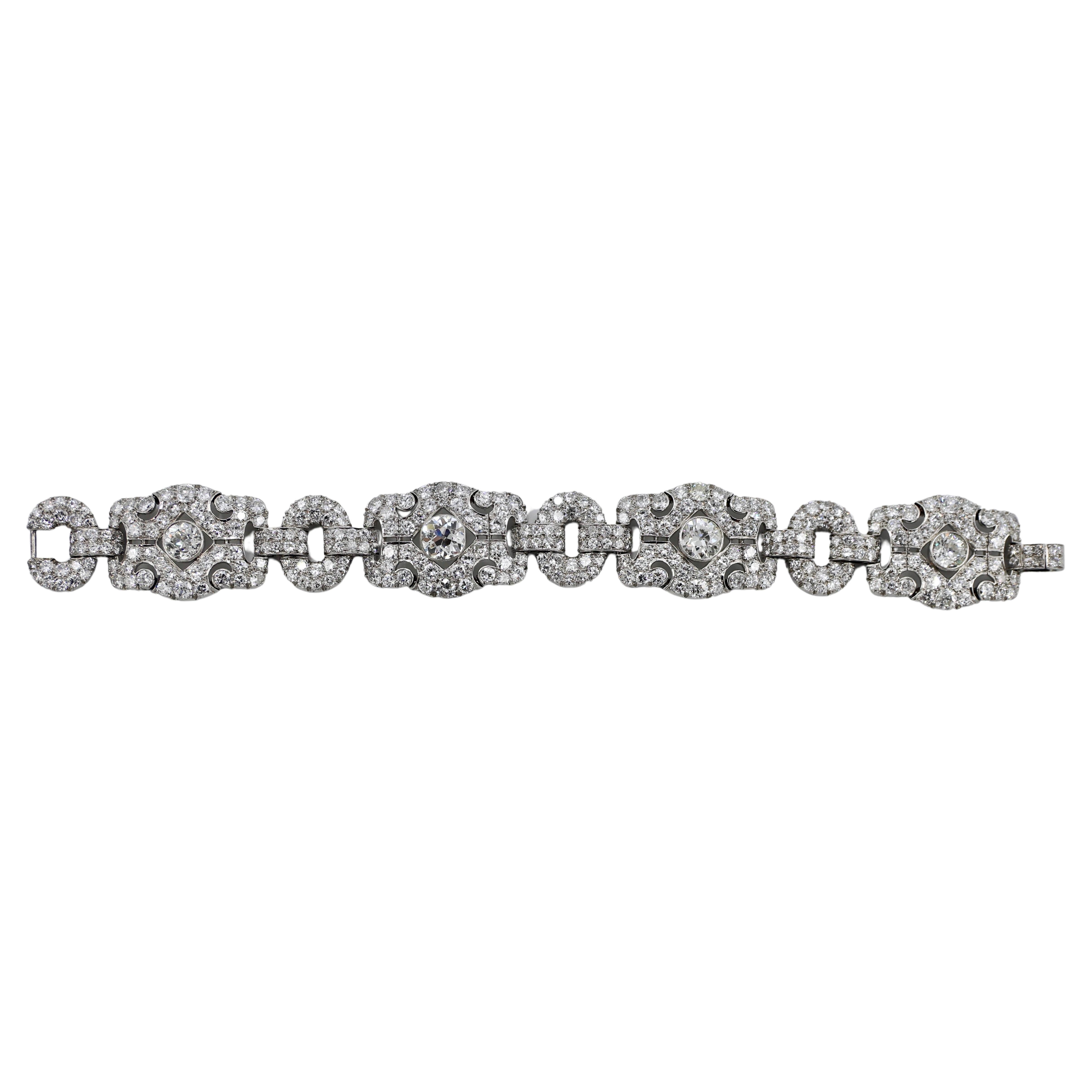 Women's Art Deco Old European Cut Natural Thirty Carat Diamond Platinum Bracelet