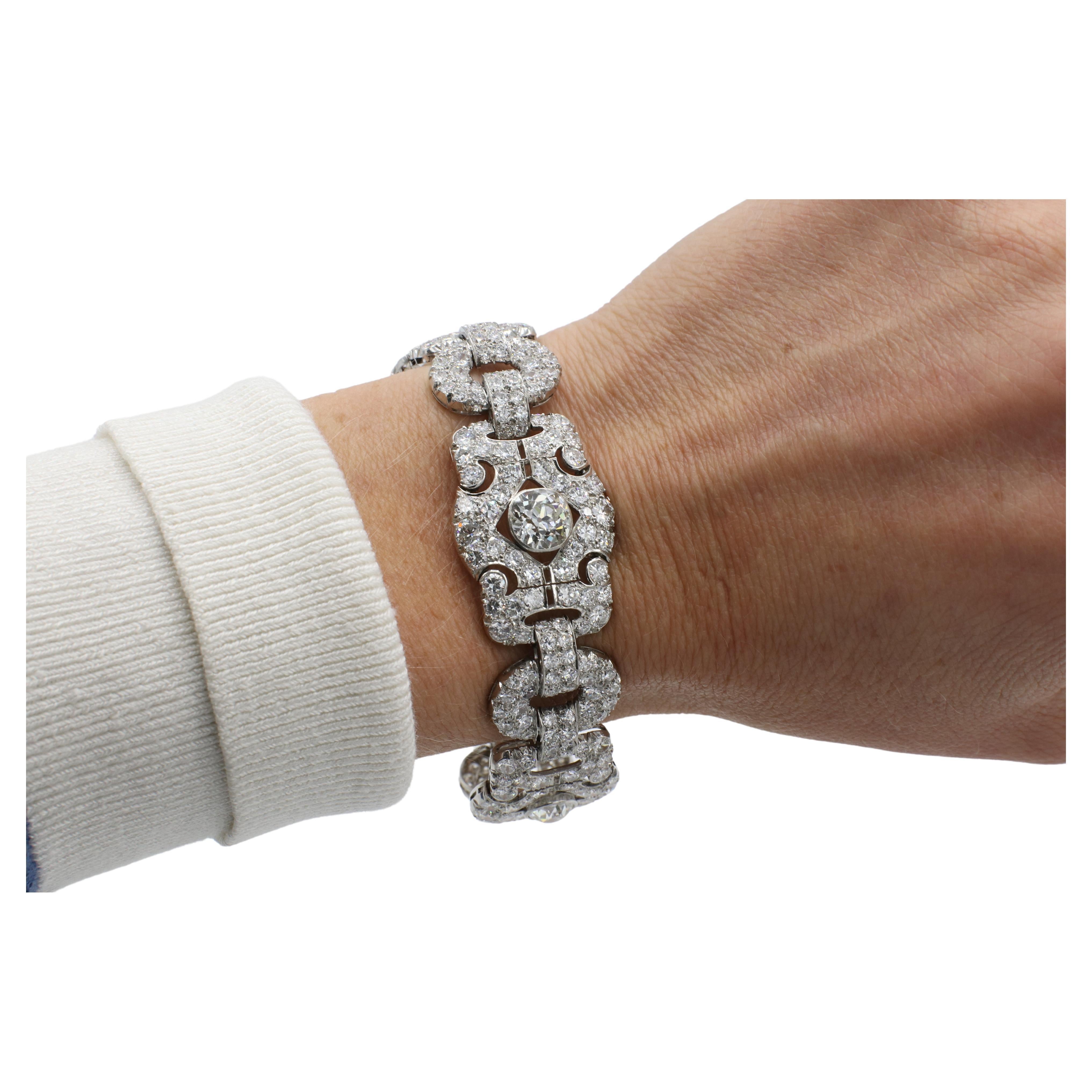 Art Deco Old European Cut Natural Thirty Carat Diamond Platinum Bracelet 1