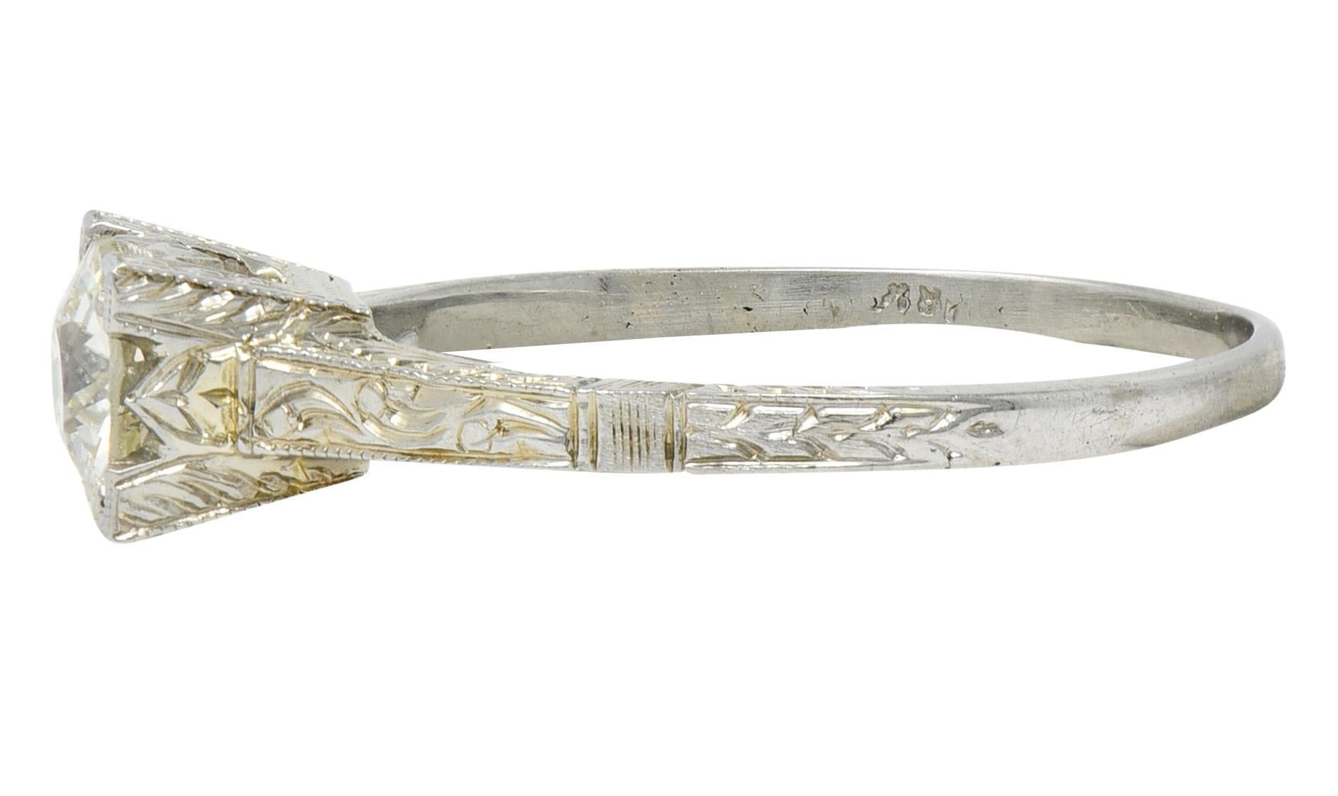 Art Deco Alter europäischer Diamant 18K Weißgold Vintage Solitär Verlobungsring Damen im Angebot