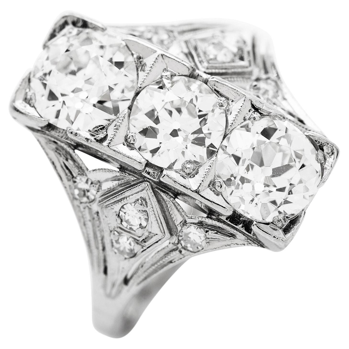 Art Deco Old European GIA Diamond Platinum Three Stone Filigree Ring For Sale 1