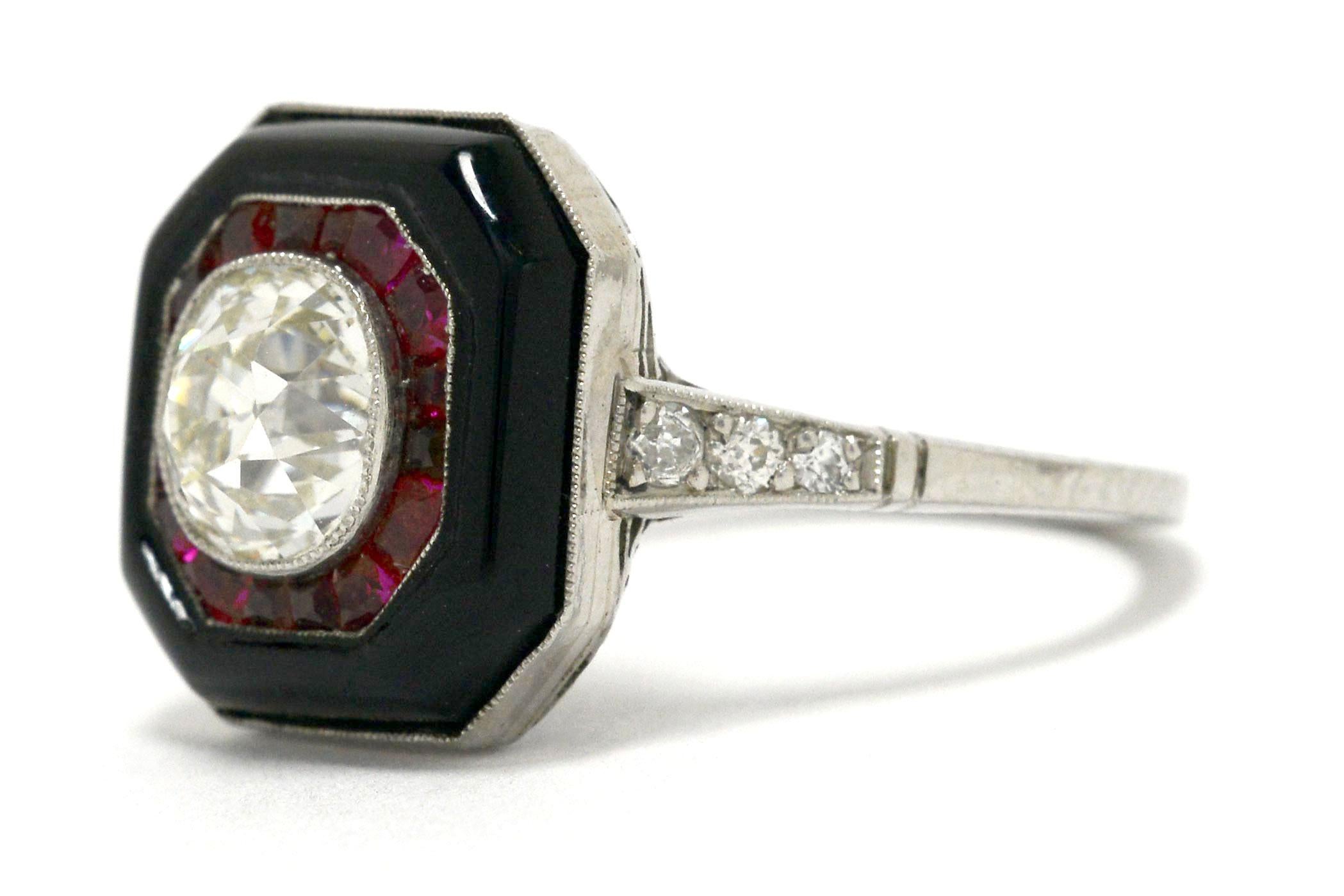 Art Deco Style Antique Diamond Onyx Ruby Platinum Engagement Ring Cocktail In Good Condition In Santa Barbara, CA