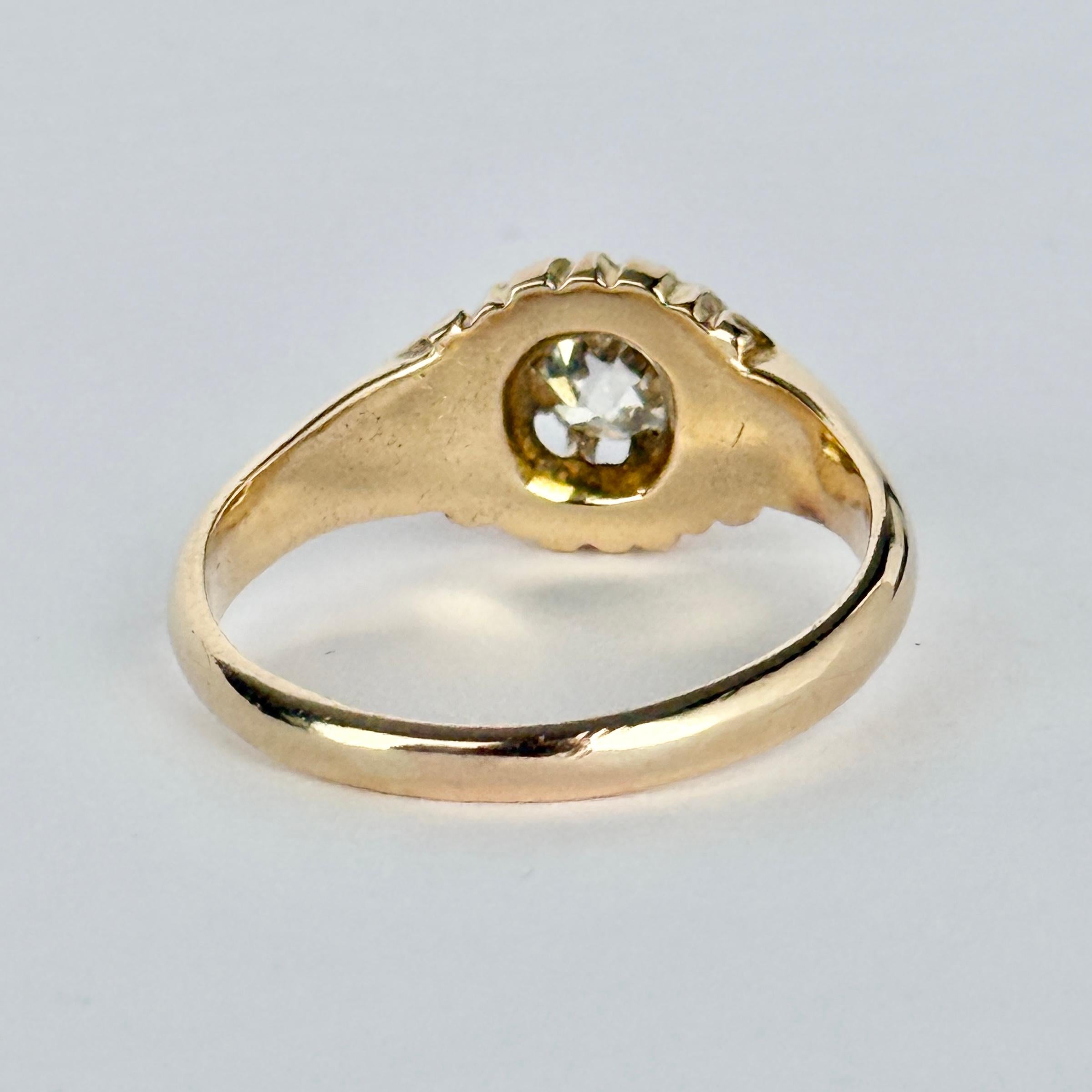 Art Deco Old Mine Cut Diamond and 15 Carat Gold Solitaire Band For Sale 1