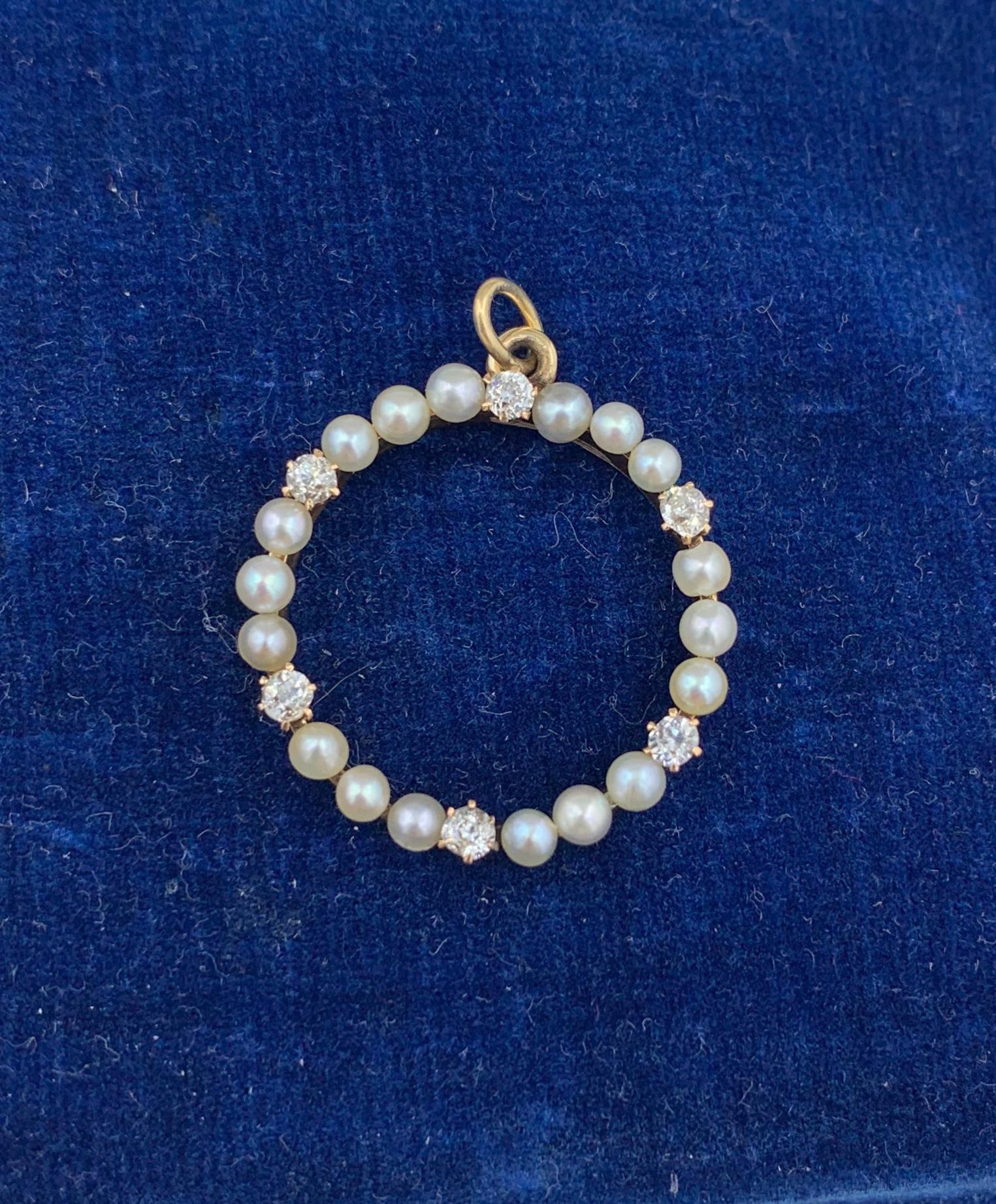 Women's Art Deco Old Mine Cut Diamond Pearl Circle Pendant Necklace 14K Gold For Sale