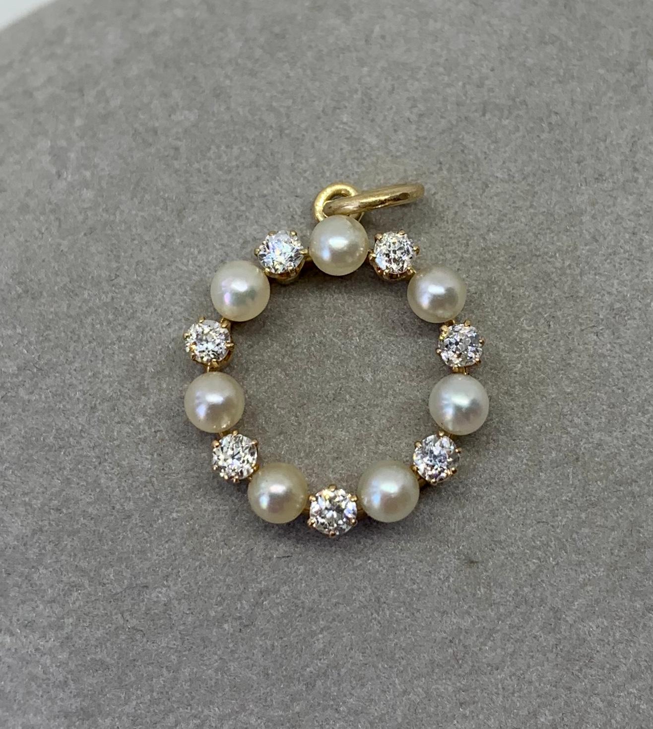 Women's Art Deco Old Mine Cut Diamond Pearl Circle Pendant Necklace 14K Gold For Sale