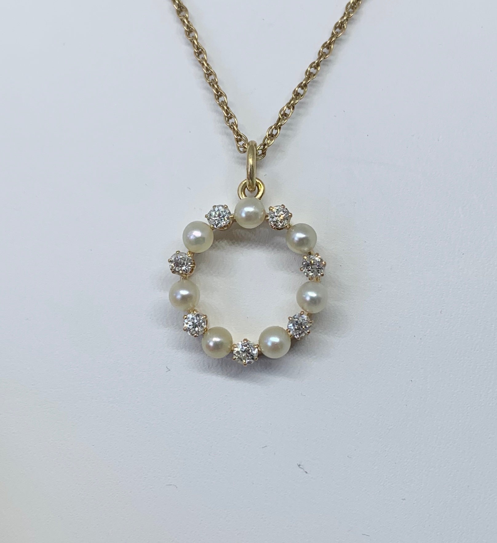 Art Deco Old Mine Cut Diamond Pearl Circle Pendant Necklace 14K Gold For Sale 1