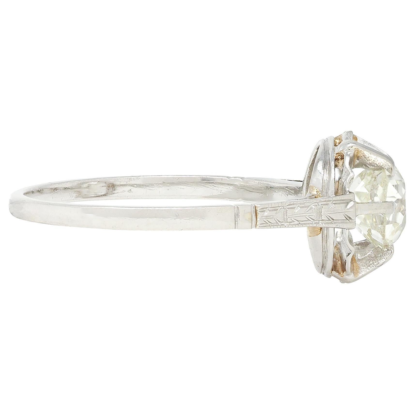 Art Deco Old Mine Cut Diamond Platinum Vintage Belcher Solitaire Verlobungsring (Art déco) im Angebot