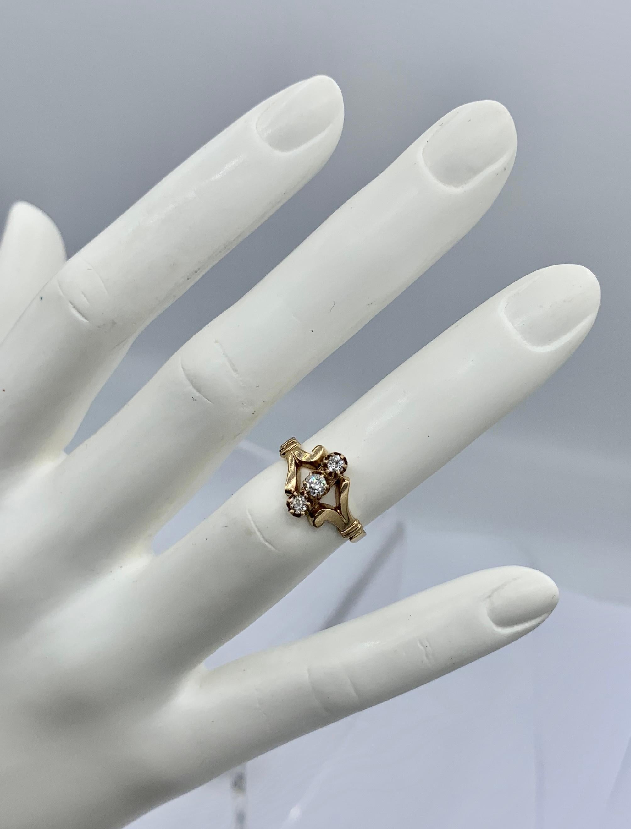 Women's Art Deco Old Mine Cut Diamond Ring 14 Karat Gold Wedding Engagement Ring Antique For Sale