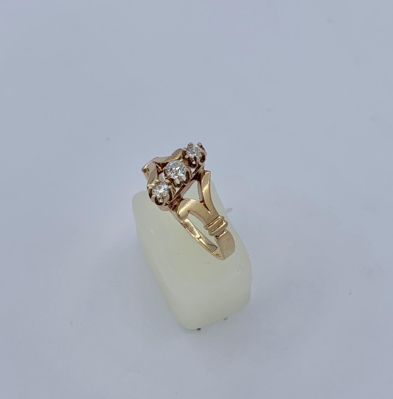 Art Deco Old Mine Cut Diamond Ring 14 Karat Gold Wedding Engagement Ring Antique For Sale 3