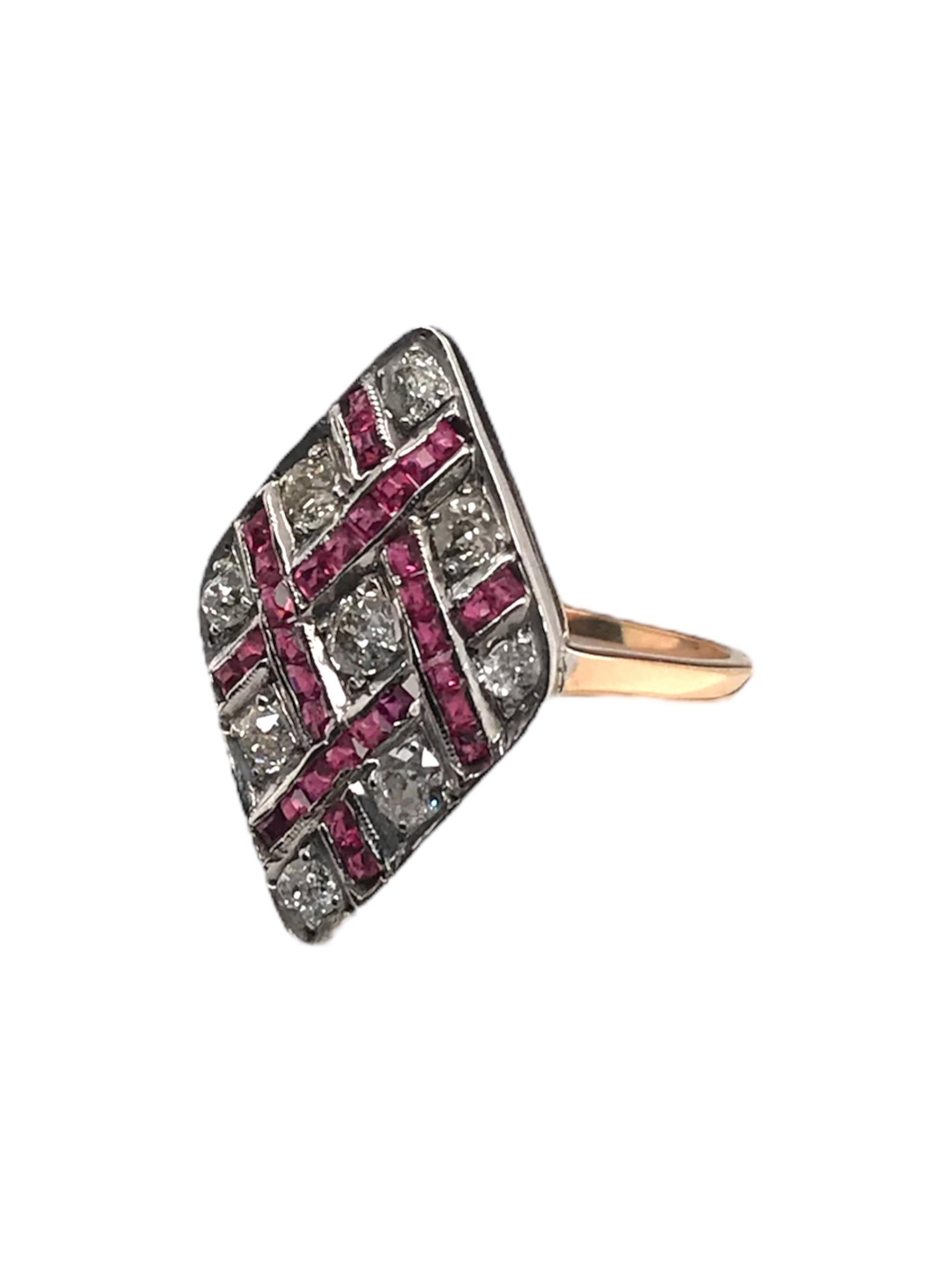 Women's Art Deco Old Mine Cut & Ruby Cocktail Ring 18K Gold For Sale