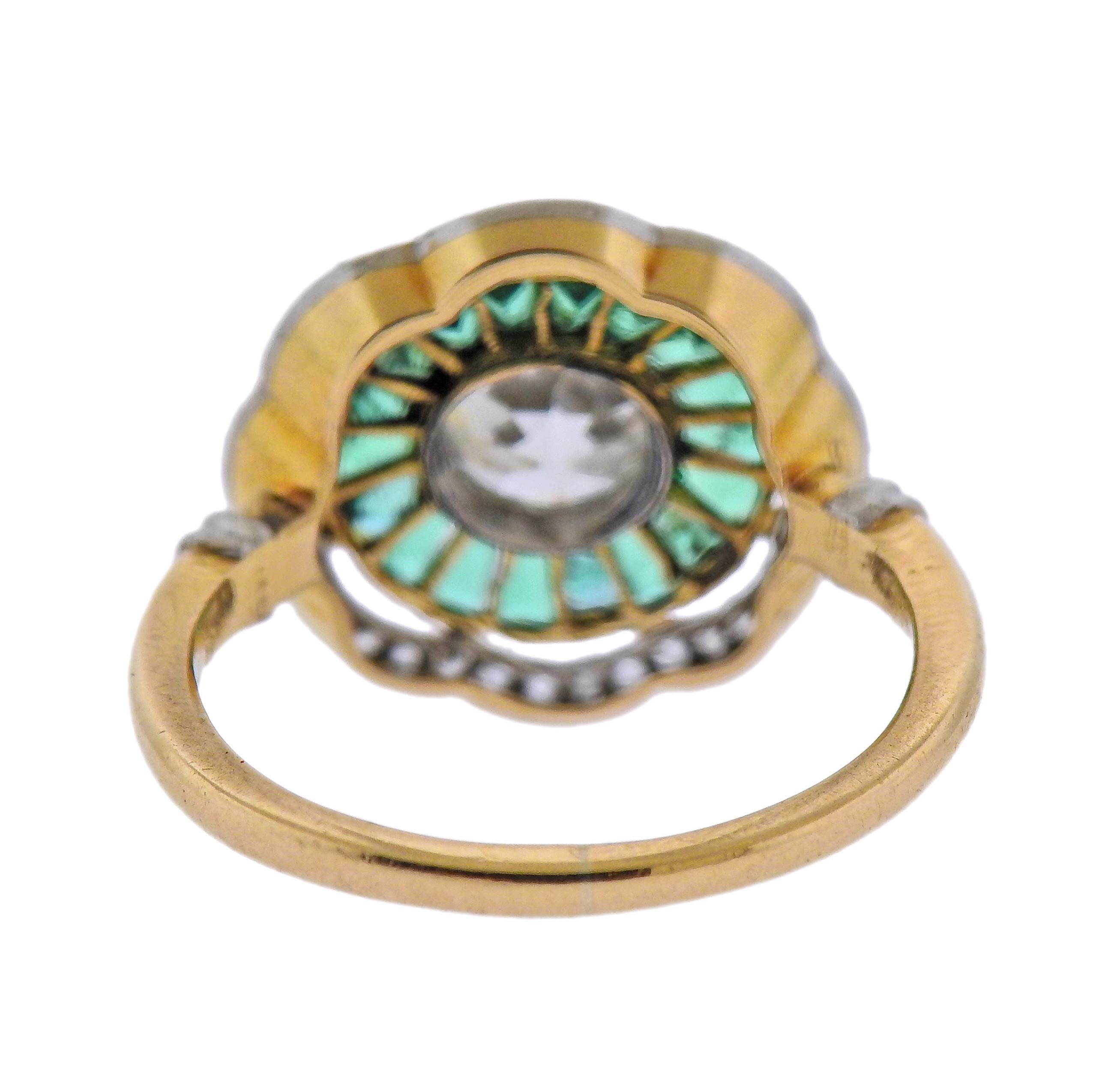 Art Deco Old Mine Diamond Emerald Gold Ring In Excellent Condition For Sale In New York, NY