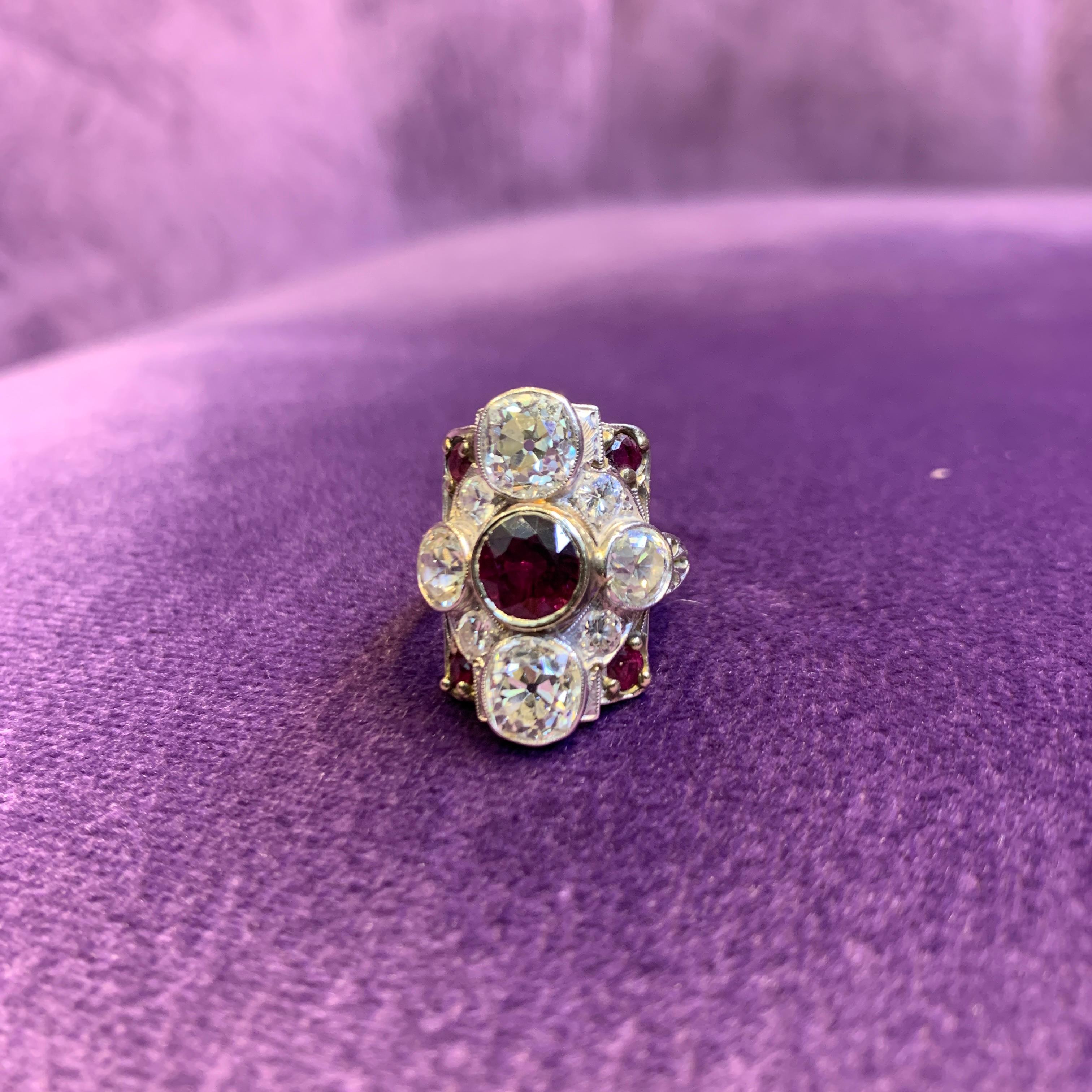 Art Deco Old Mine Diamond & Ruby Ring In Excellent Condition For Sale In New York, NY