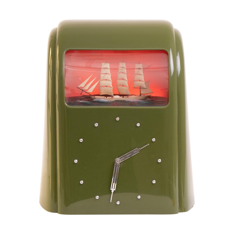 Art Deco Olive Green Vitascope Clock with Original Operational