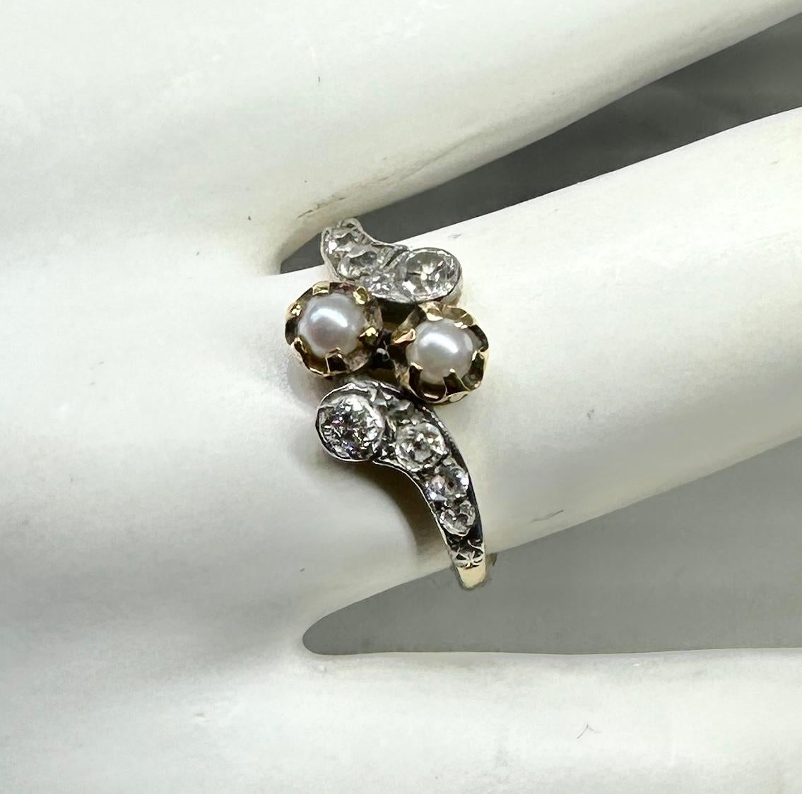 Art Deco OMC Diamond Pearl Platinum Ring Antique Wedding Engagement Ring In Excellent Condition For Sale In New York, NY