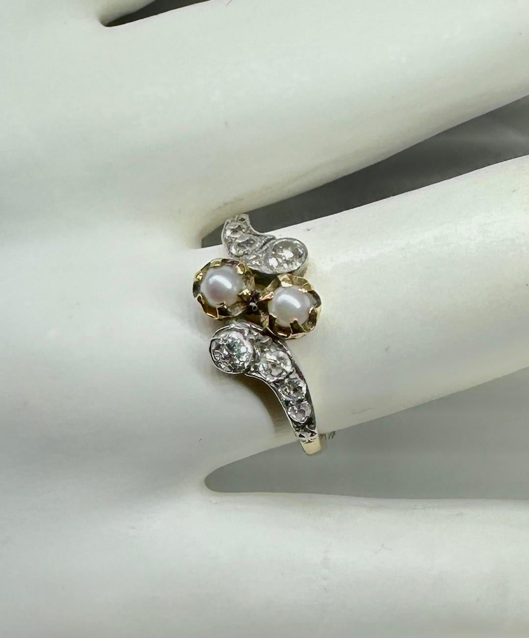 Women's Art Deco OMC Diamond Pearl Platinum Ring Antique Wedding Engagement Ring For Sale