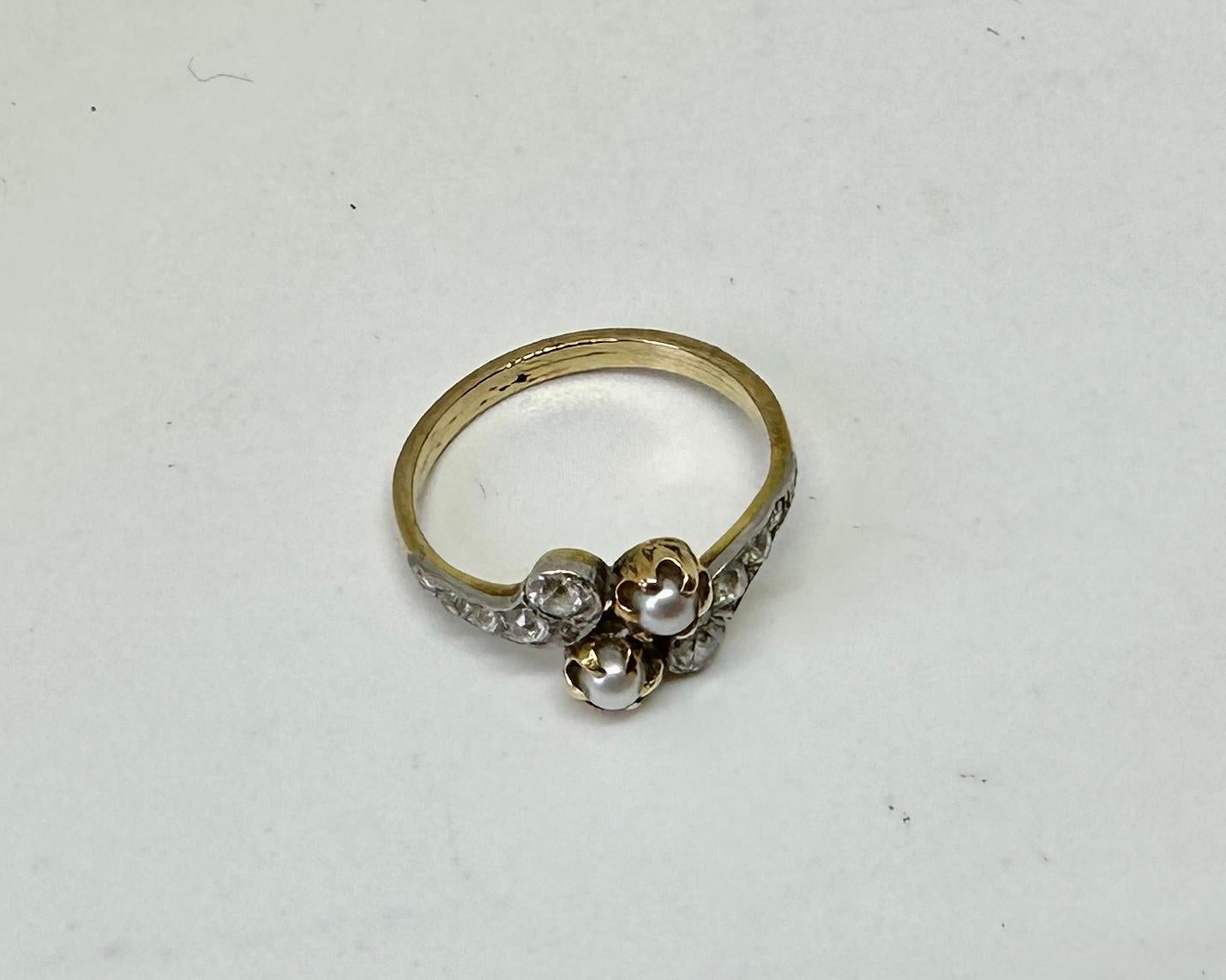 Art Deco OMC Diamond Pearl Platinum Ring Antique Wedding Engagement Ring For Sale 3