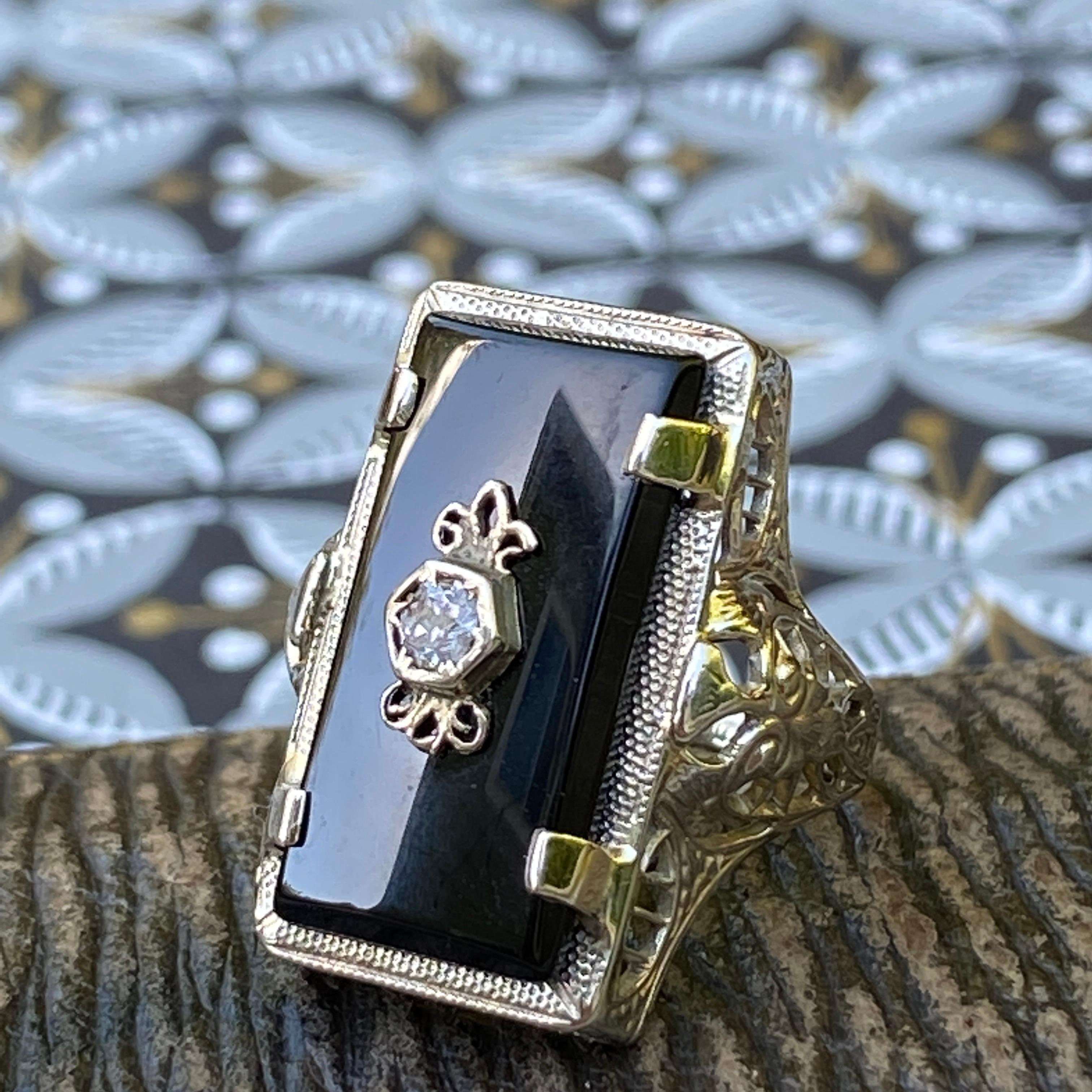 Art Deco Onyx 14k White Gold Filigree Ring For Sale 4