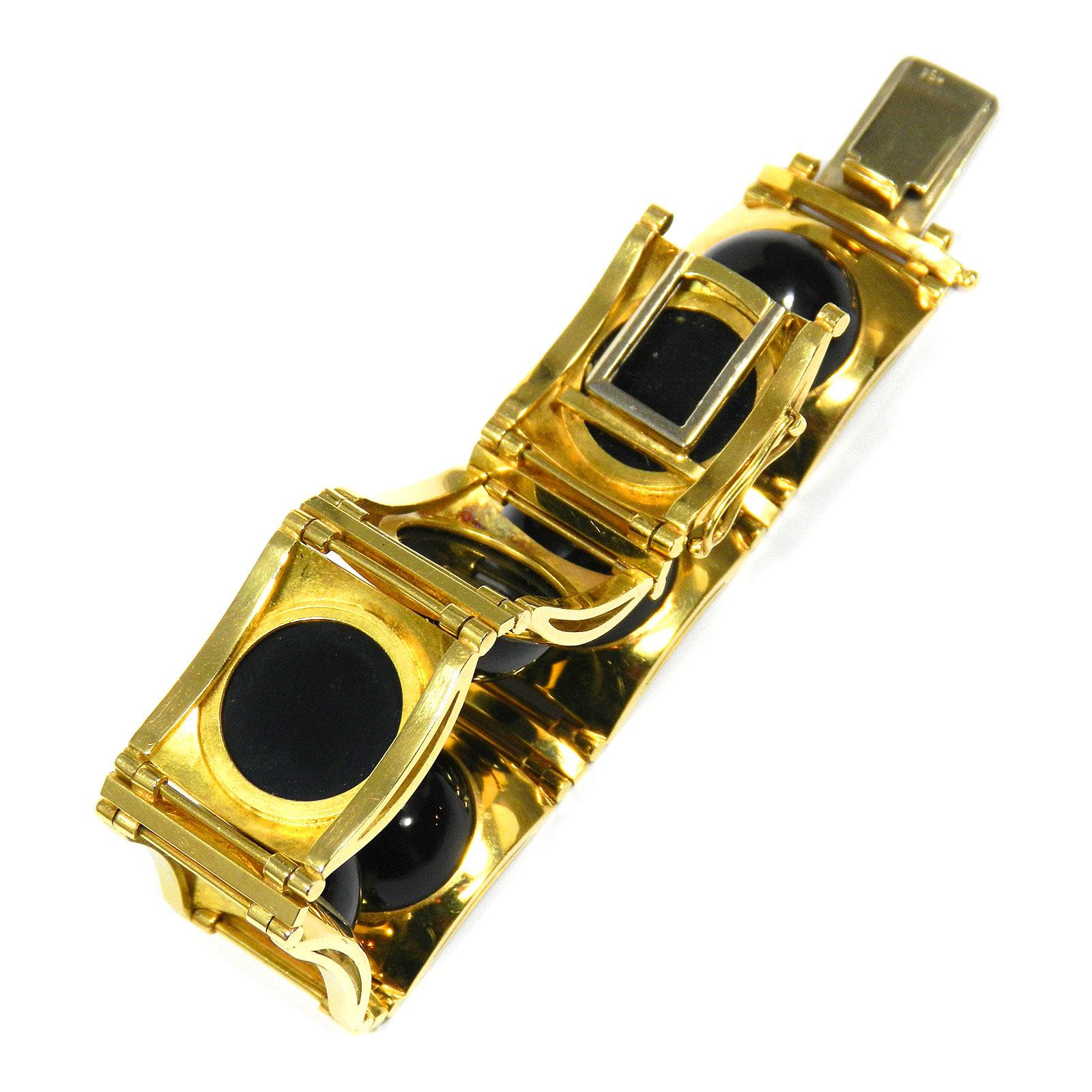 Art Deco Onyx 18 Karat Yellow Gold Link Bracelet 1